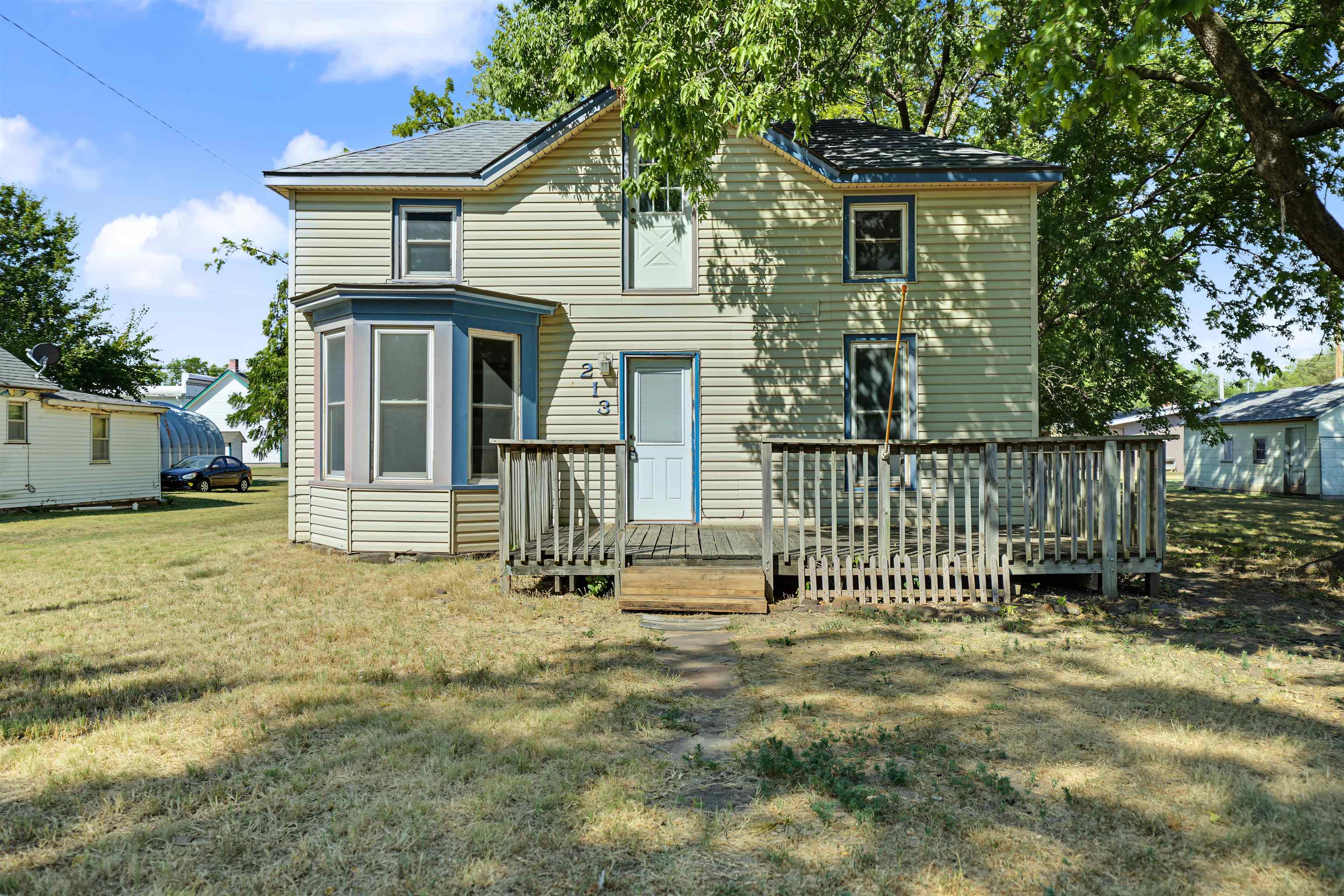 213 N Swedonia St. Property Photo 1