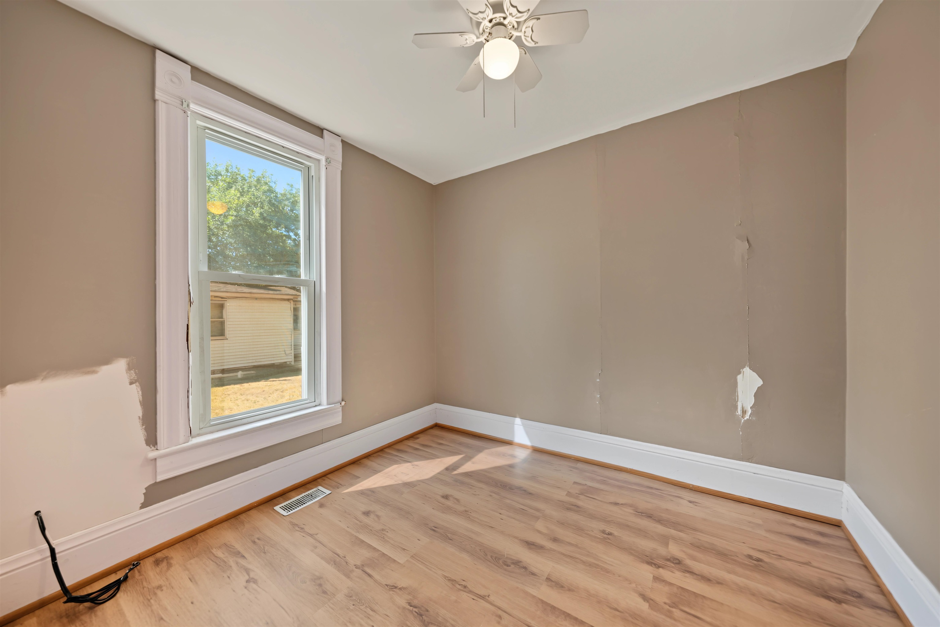 213 N Swedonia St. Property Photo 11