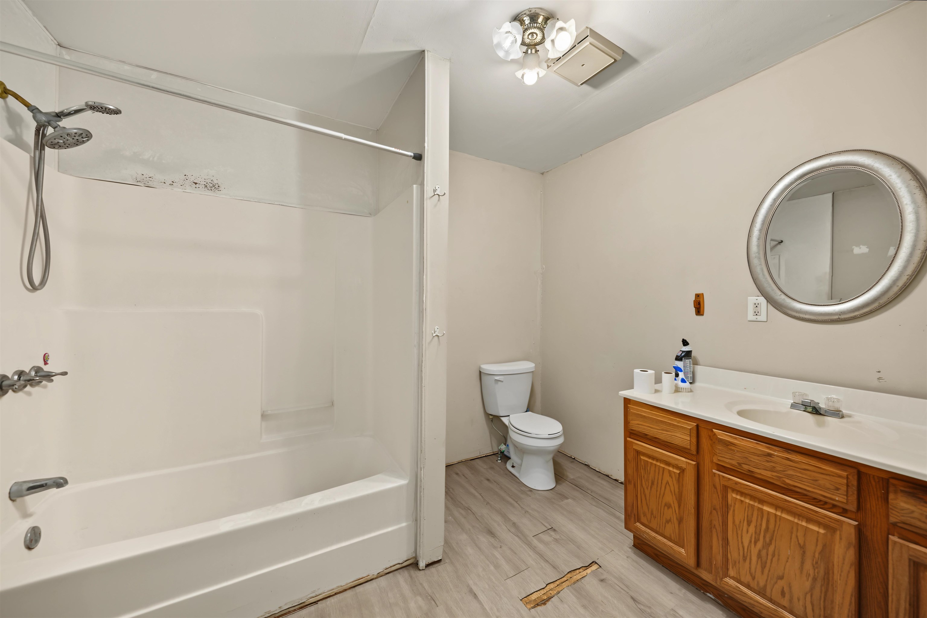 213 N Swedonia St. Property Photo 14