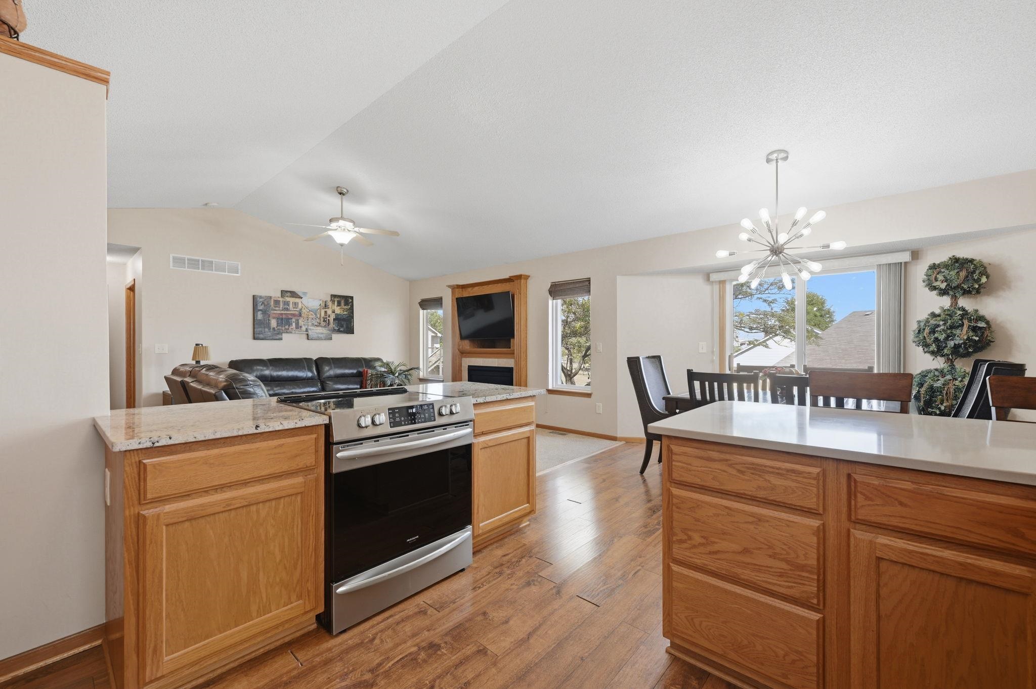 325 N Clay Circle Property Photo 11