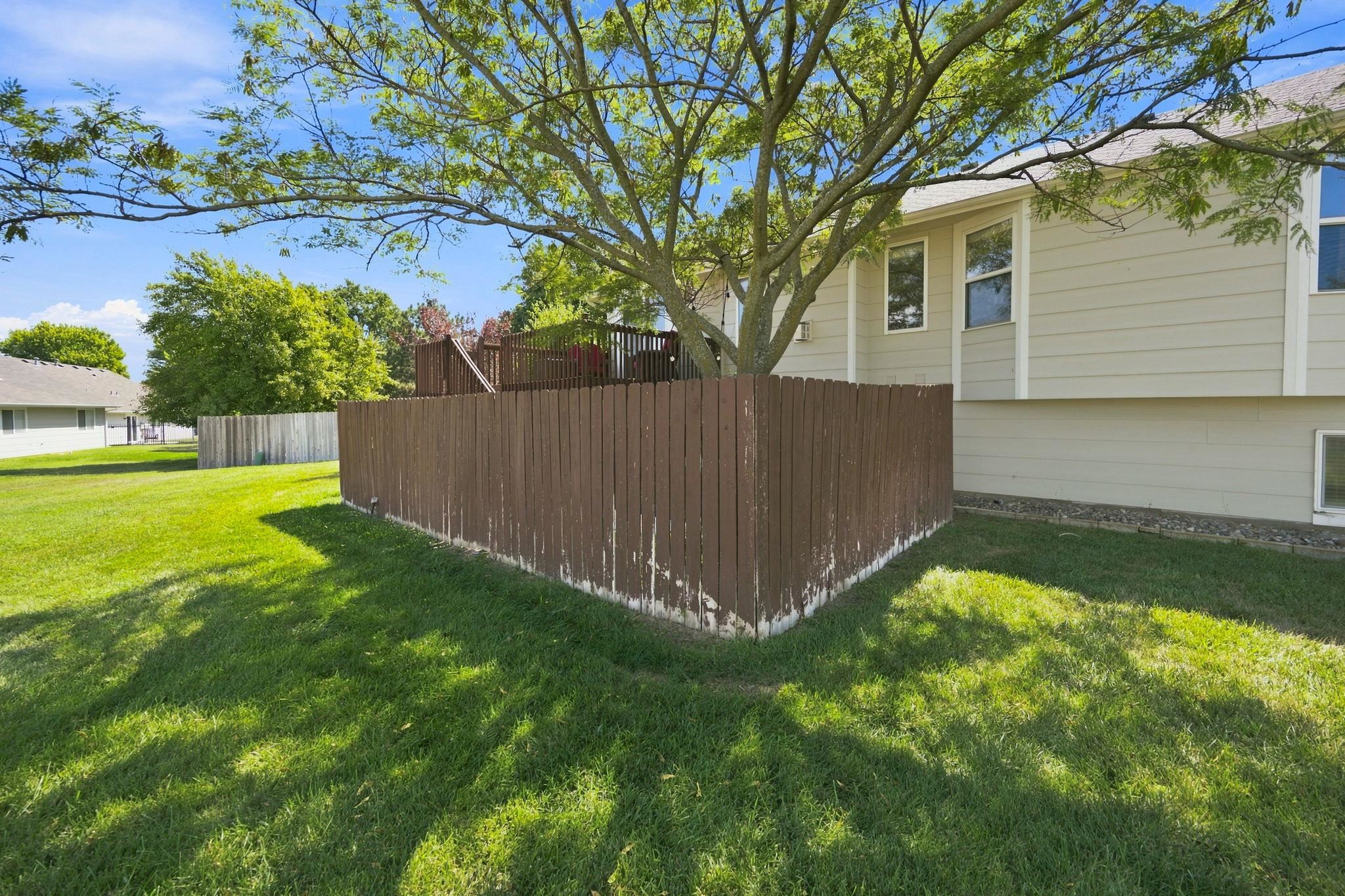 325 N Clay Circle Property Photo 28