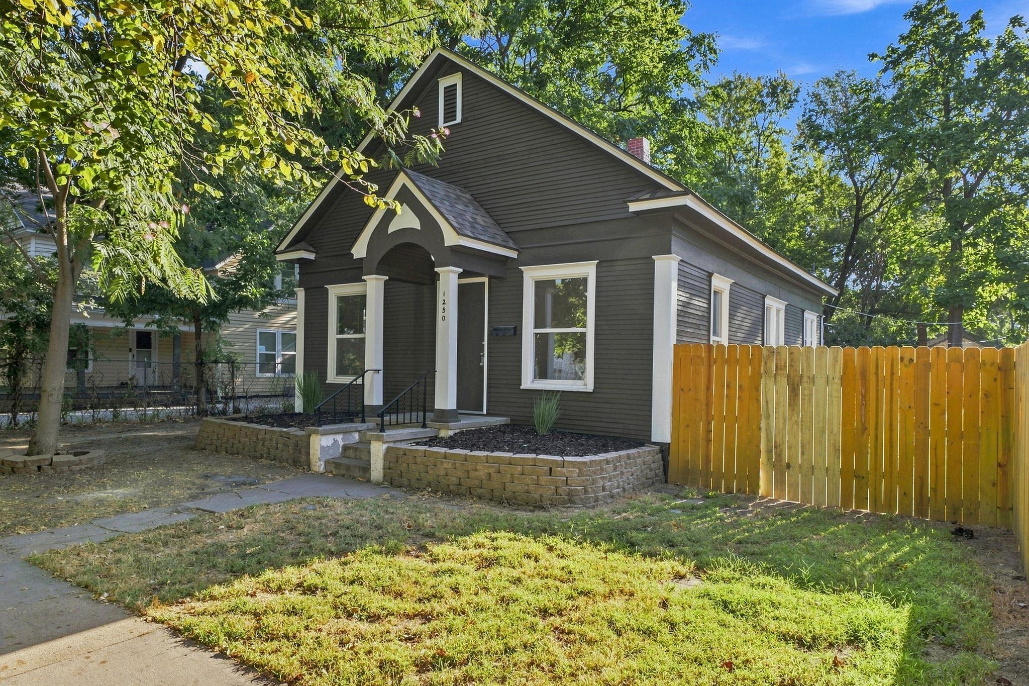 1250 N Lewellen Property Photo 1