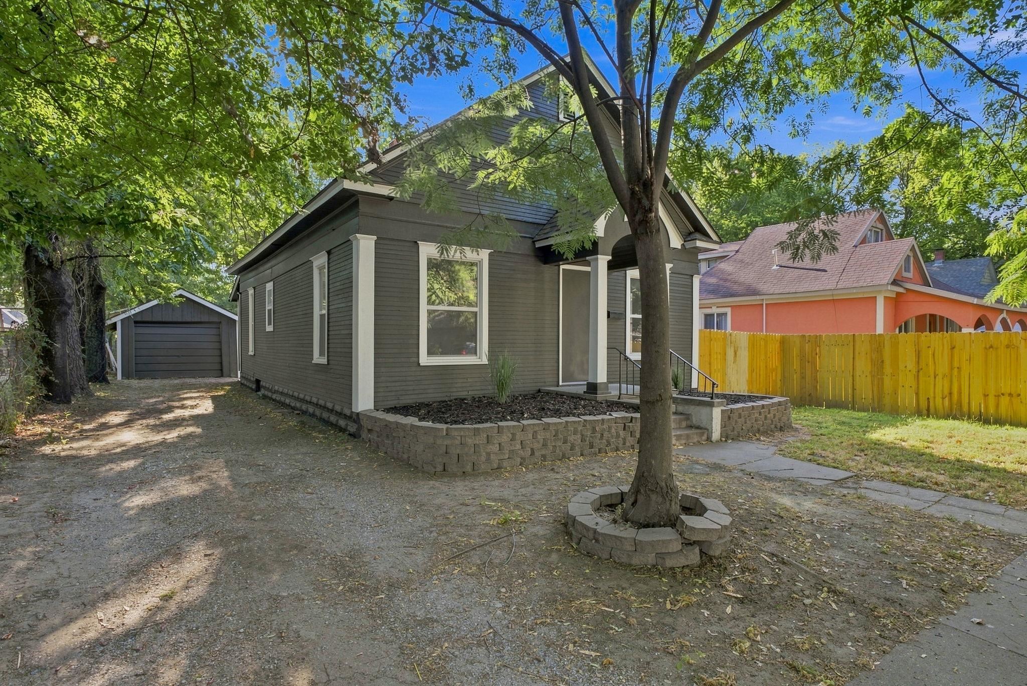 1250 N Lewellen Property Photo 2