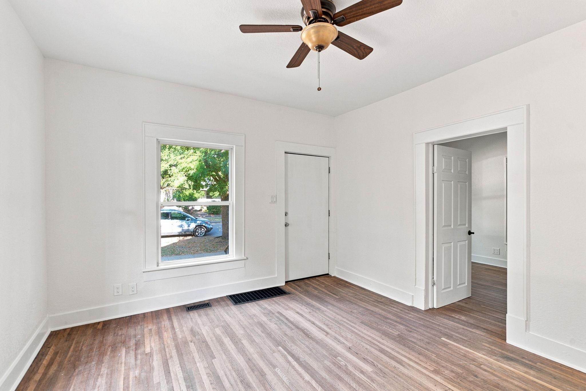 1250 N Lewellen Property Photo 5
