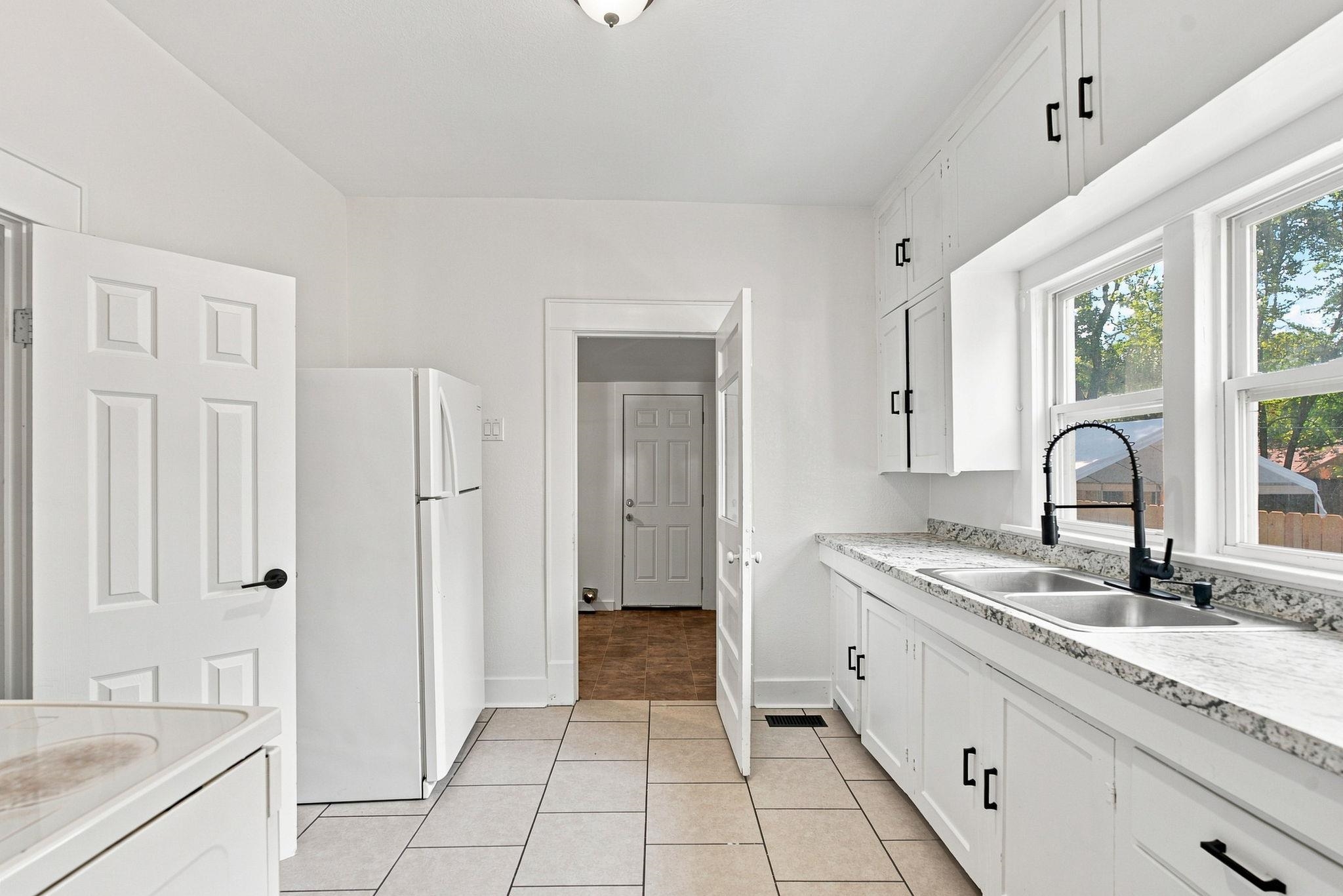 1250 N Lewellen Property Photo 13
