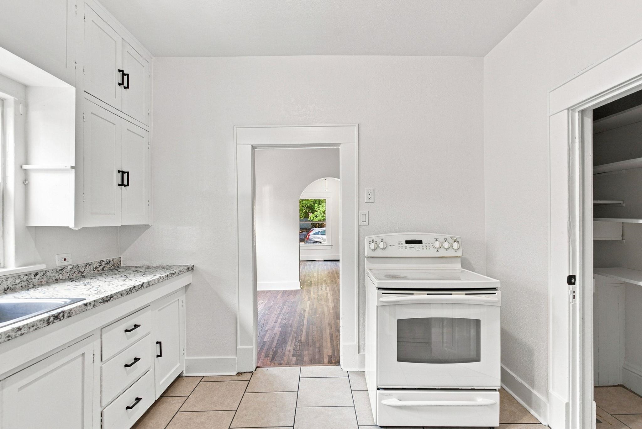 1250 N Lewellen Property Photo 16
