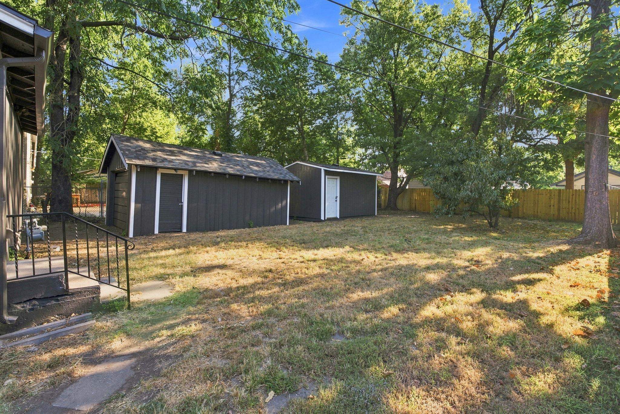 1250 N Lewellen Property Photo 27