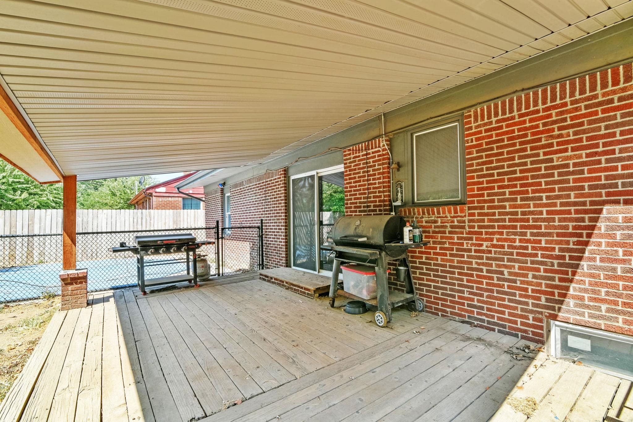 1313 W Brady Property Photo 30