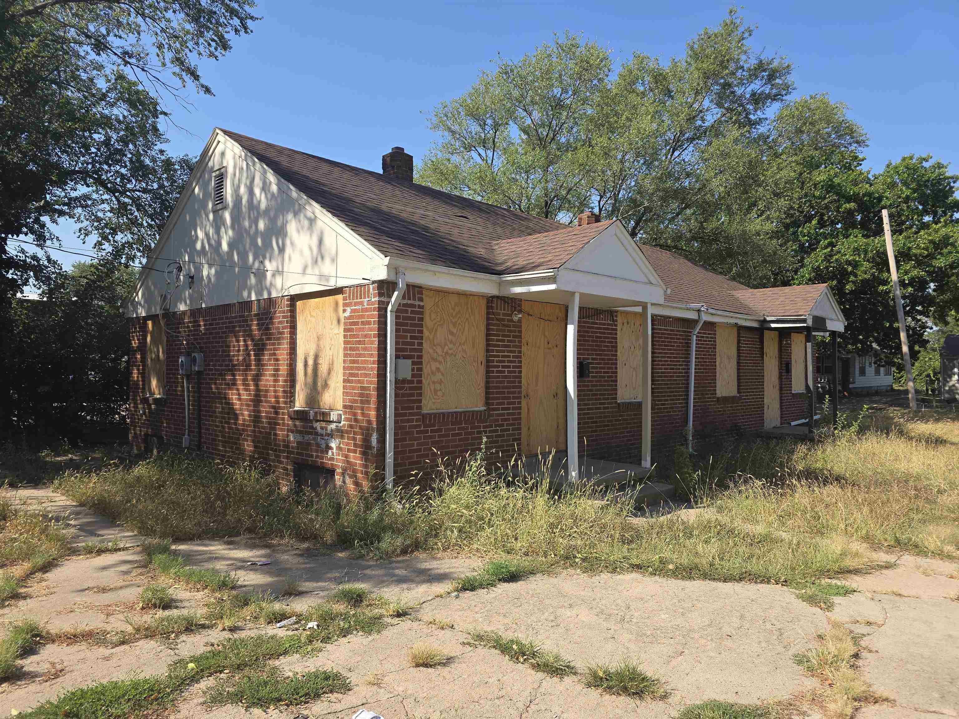 1028 N Estelle Ave Property Photo 4