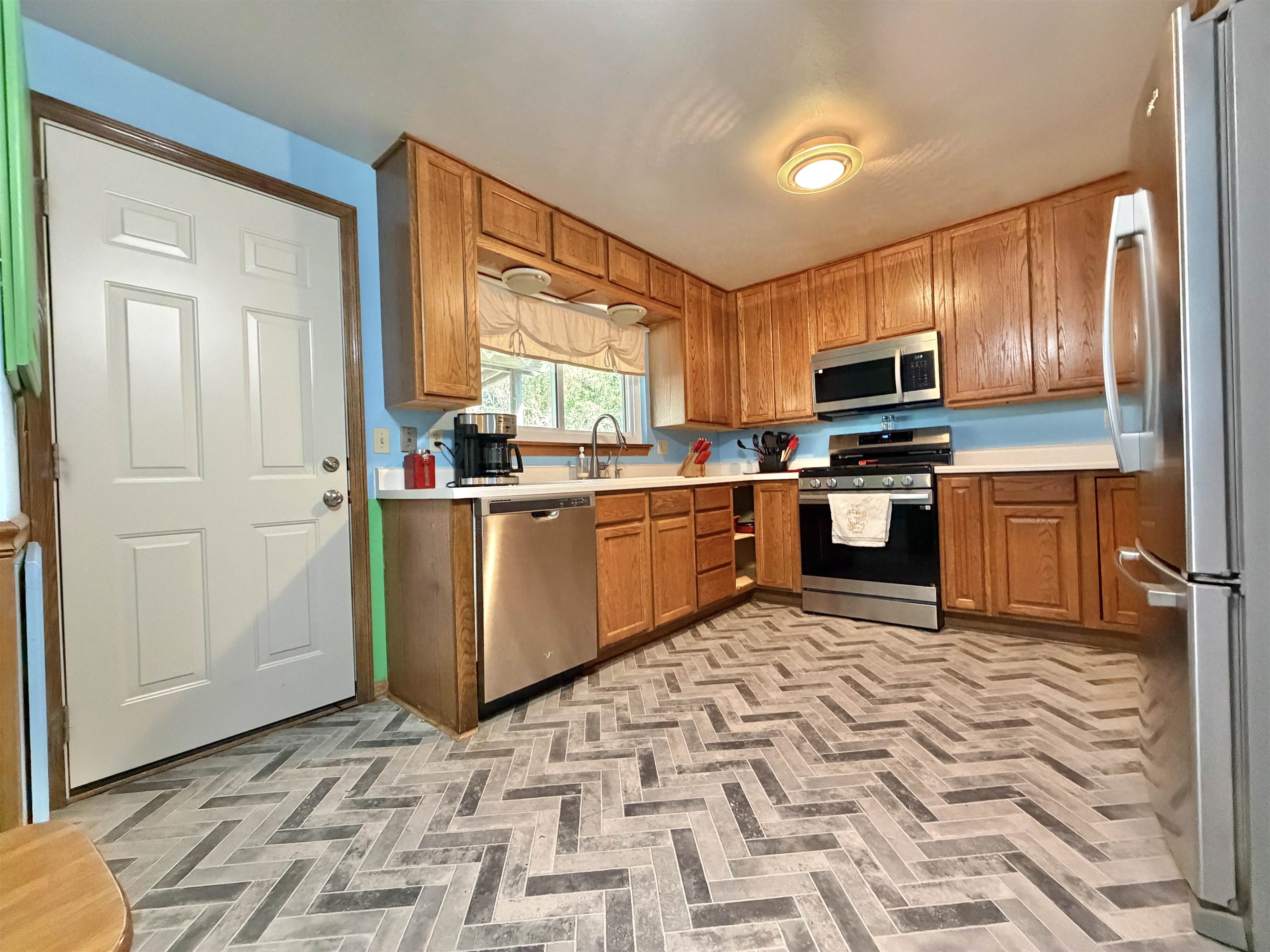 6716 E 30 Ct N Property Photo 8