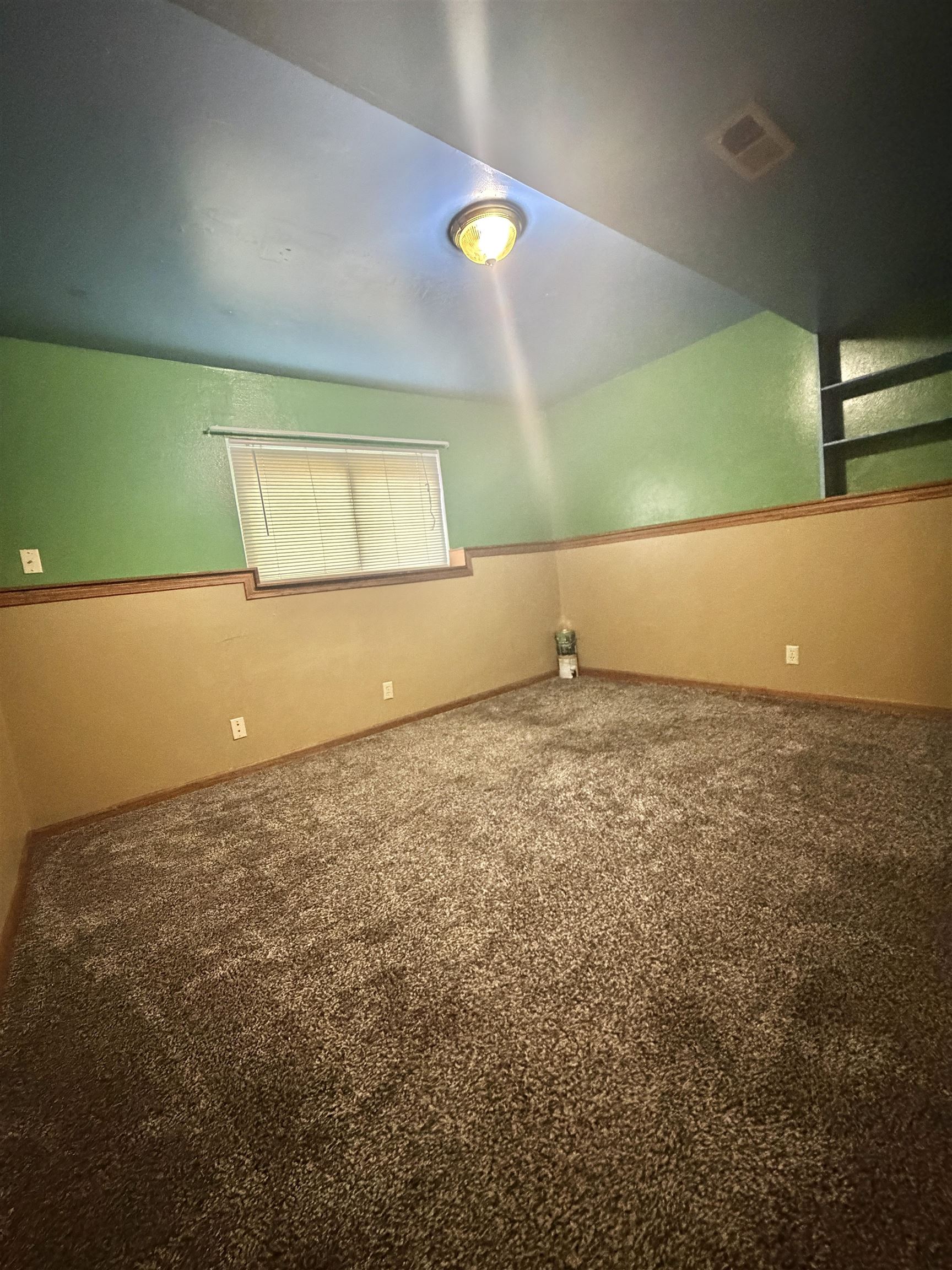 6716 E 30 Ct N Property Photo 16