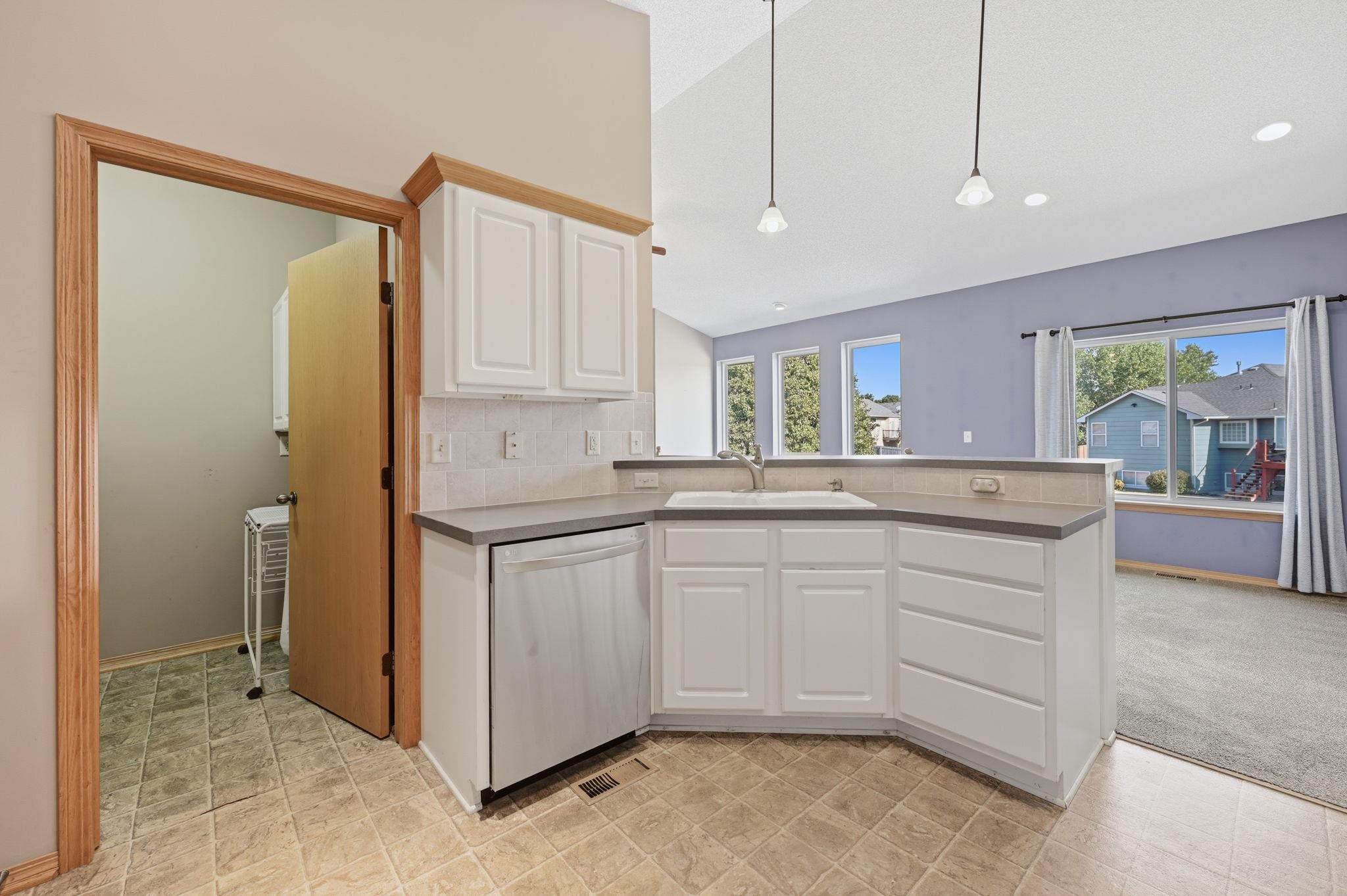 11306 E Donegal Property Photo 9