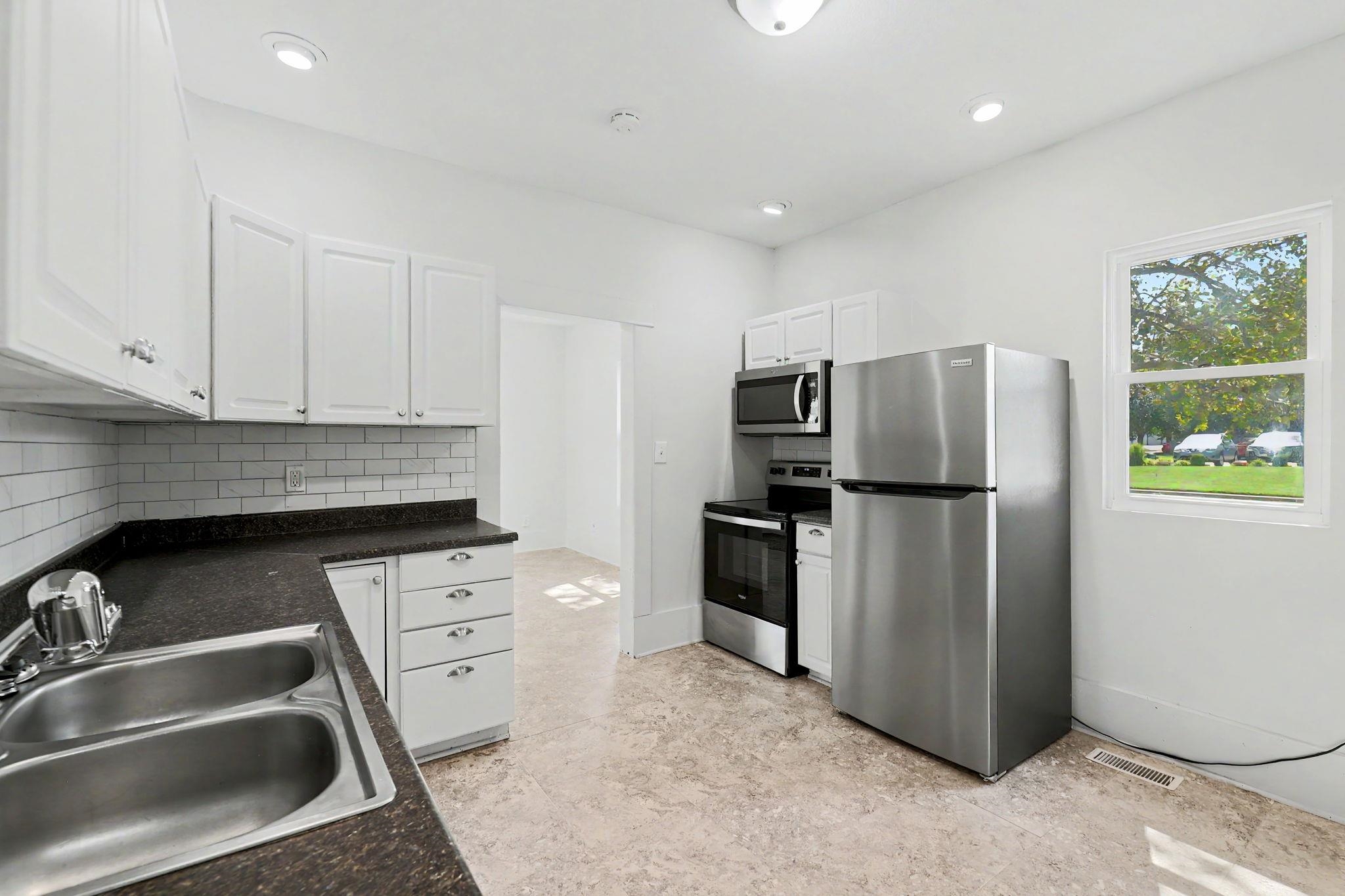 303 N Walnut Property Photo 11