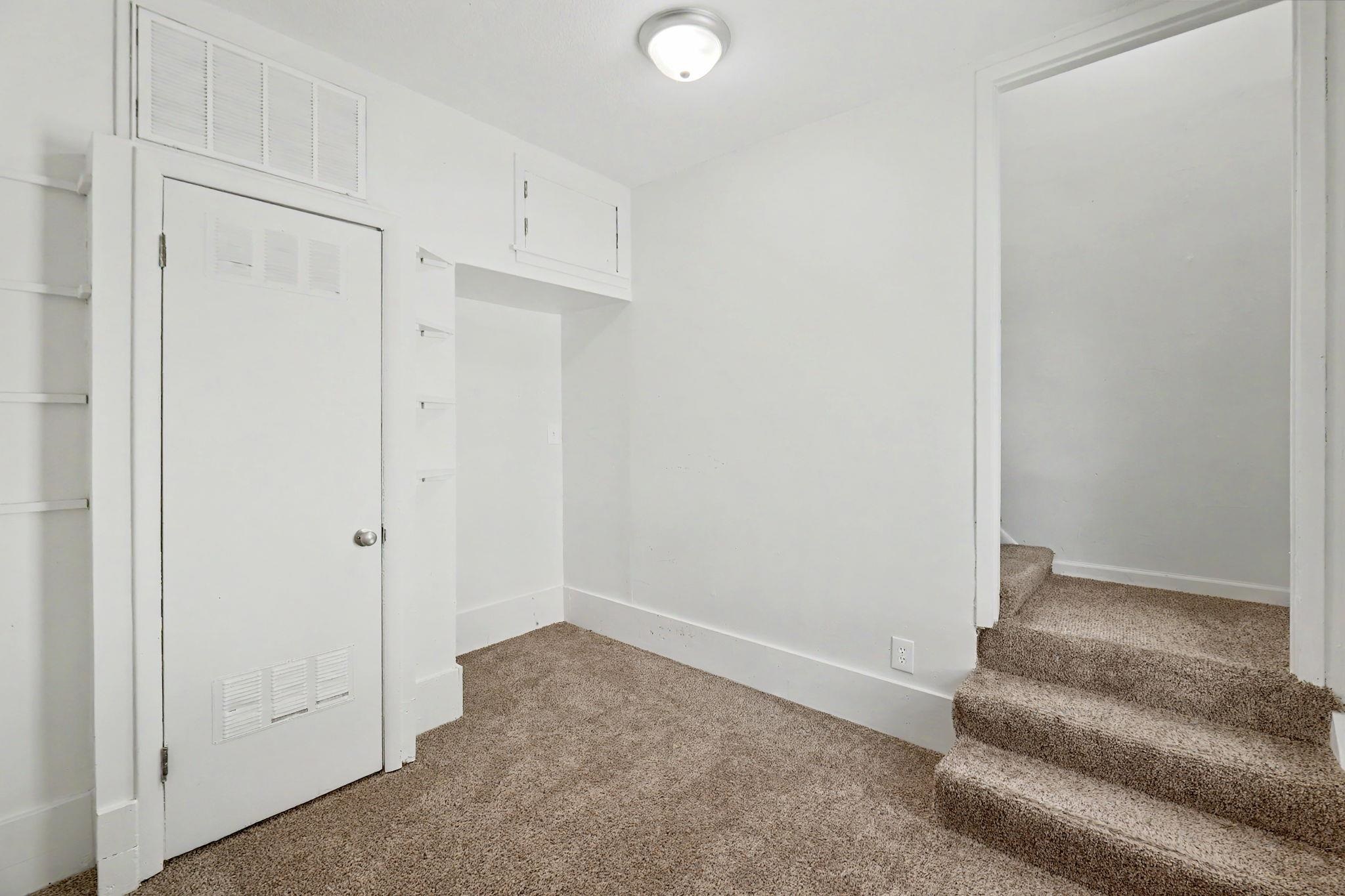 303 N Walnut Property Photo 15
