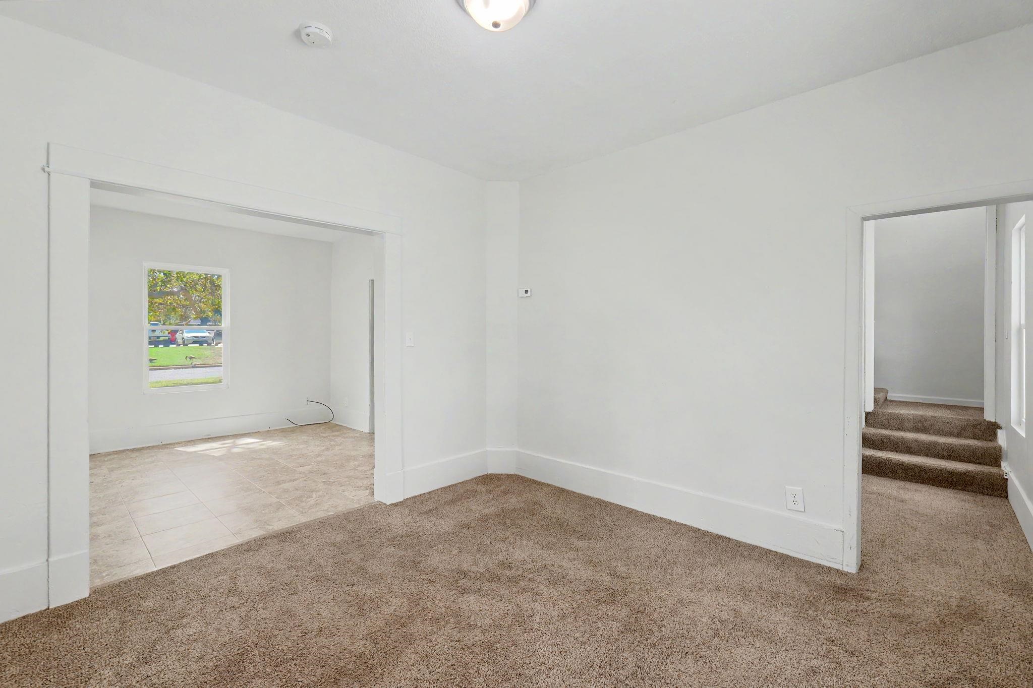 303 N Walnut Property Photo 18