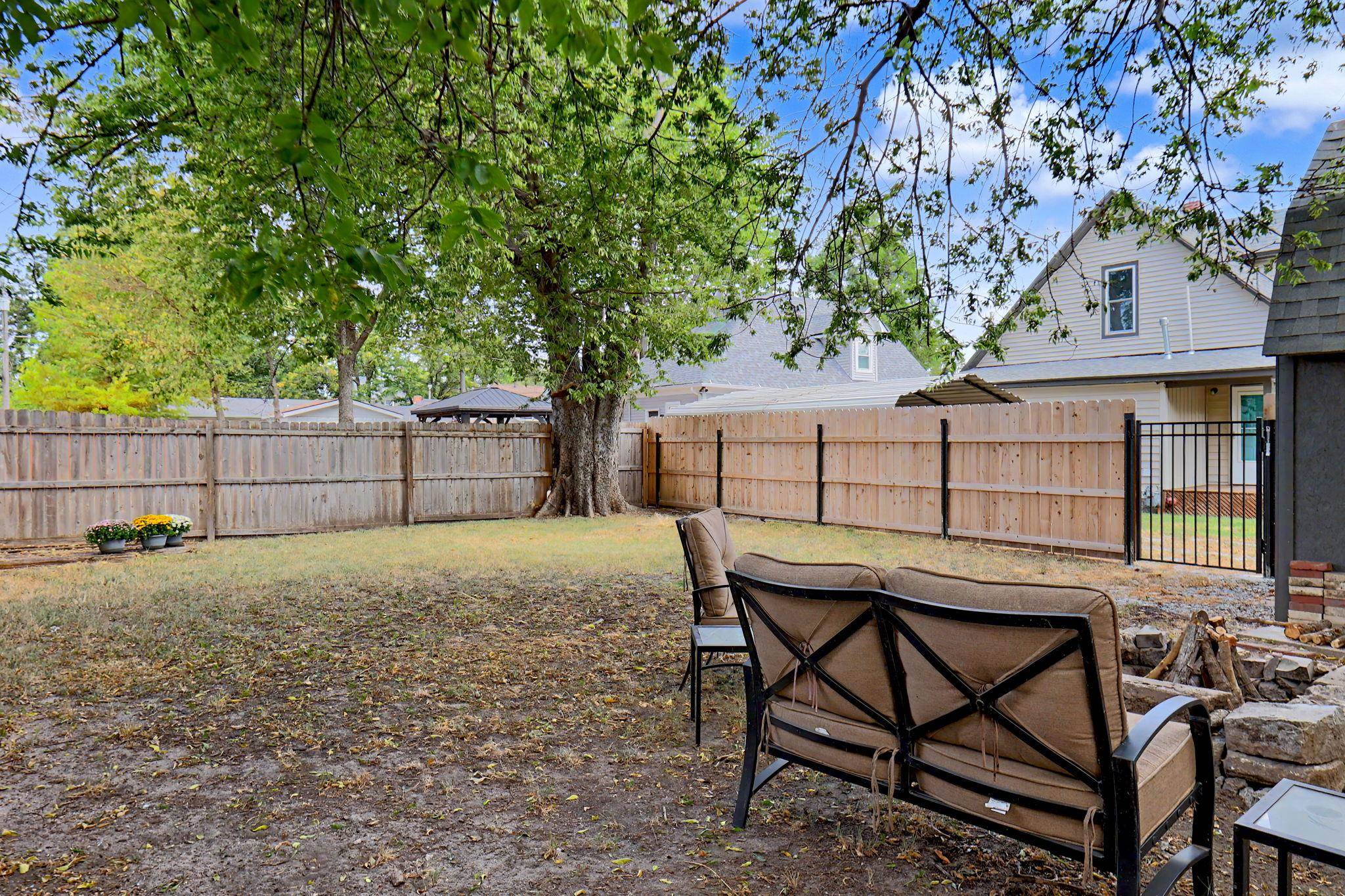 303 N Walnut Property Photo 29