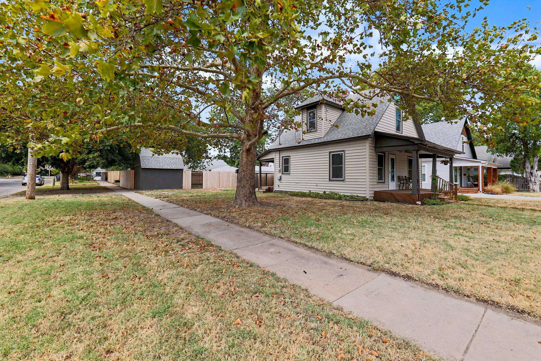 303 N Walnut Property Photo 34
