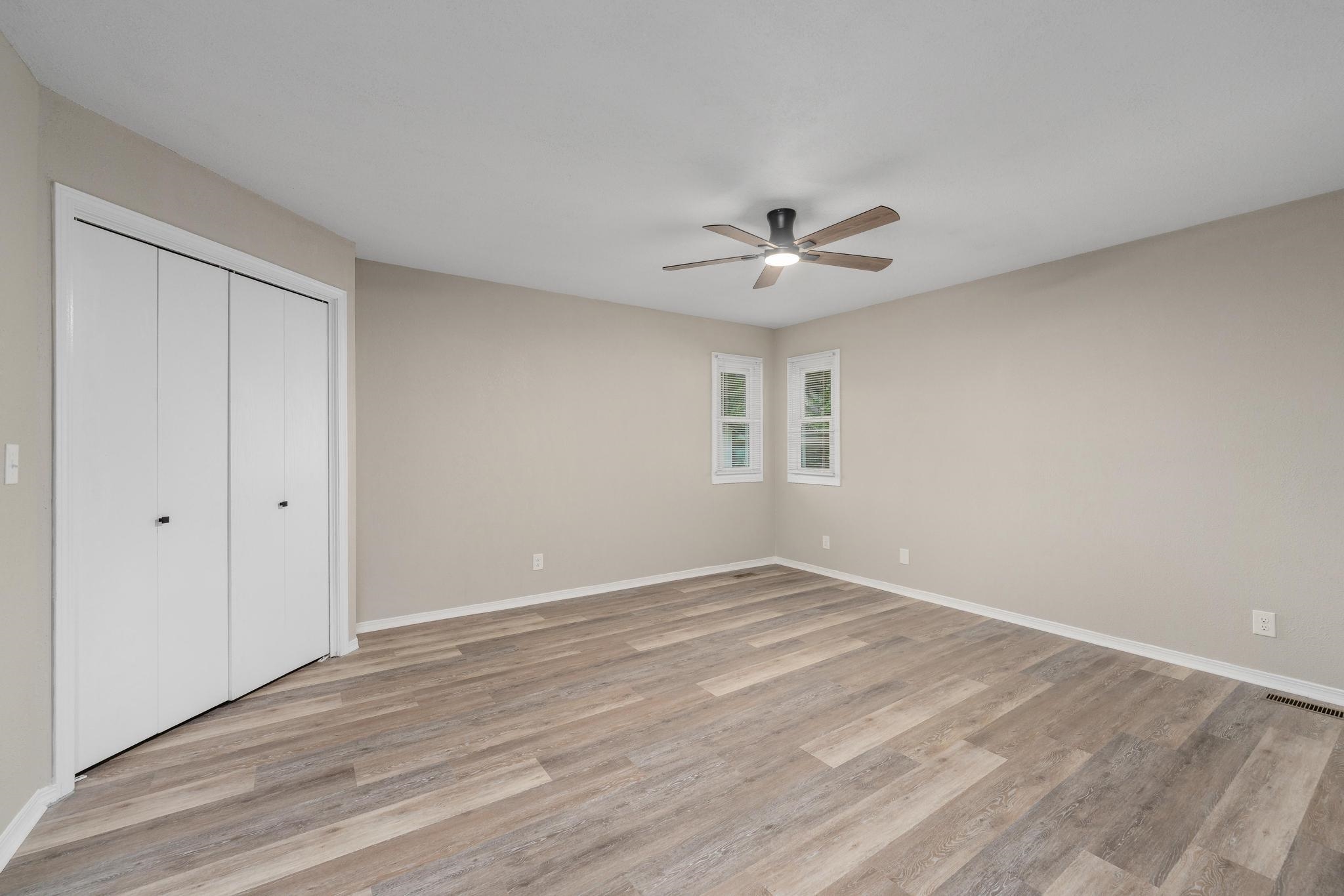 523 W Maywood St Property Photo 13