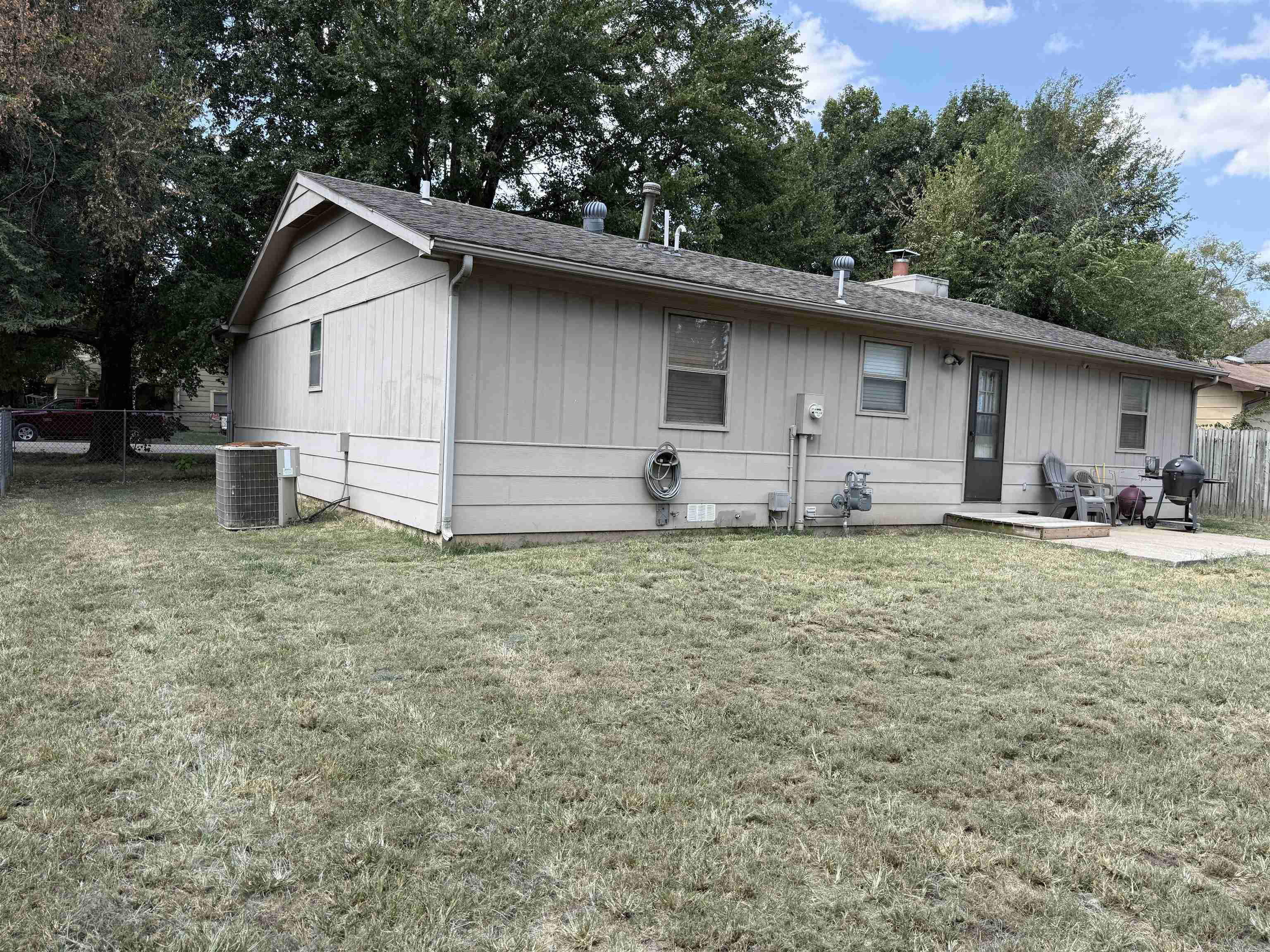 1720 N 11th Property Photo 22
