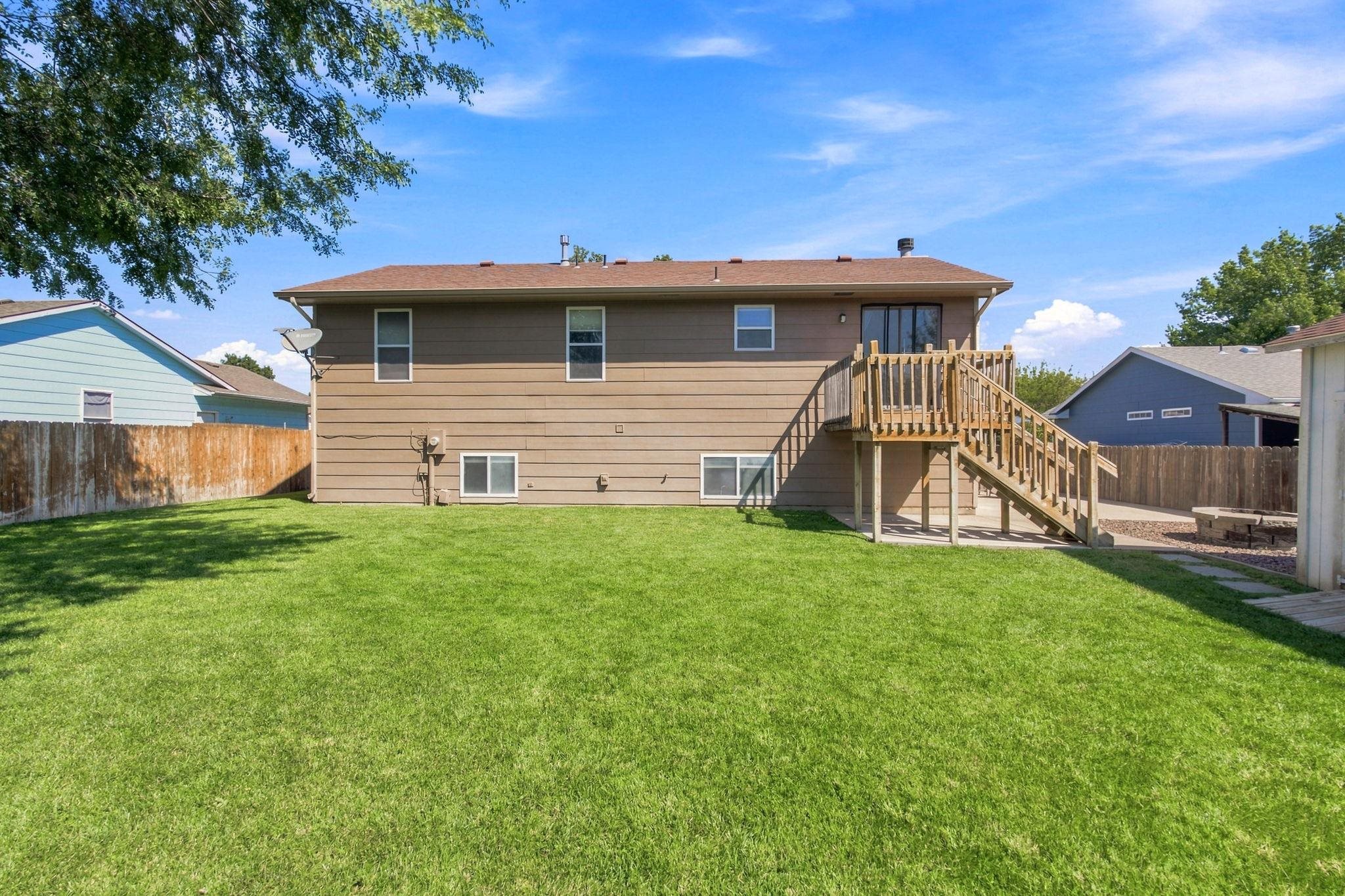 10205 W Haskell Property Photo 35