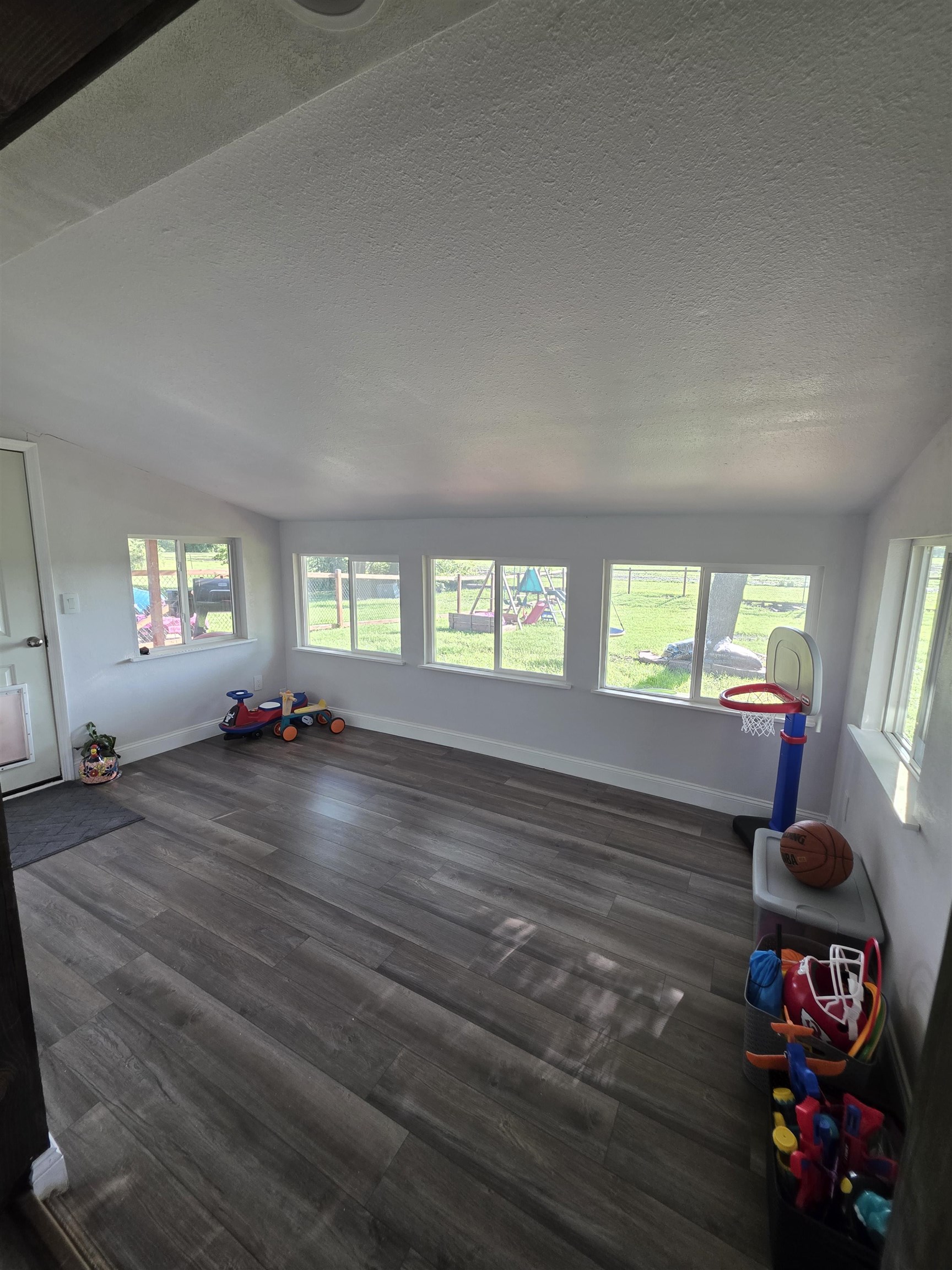 1021 Mccaskey Drive Property Photo 9