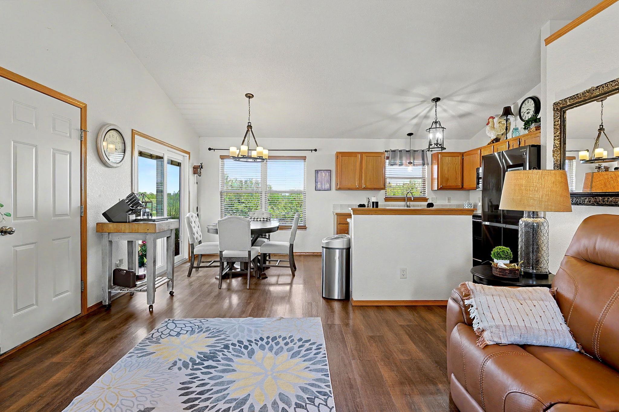 2604 Mainsgate Cir Property Photo 6