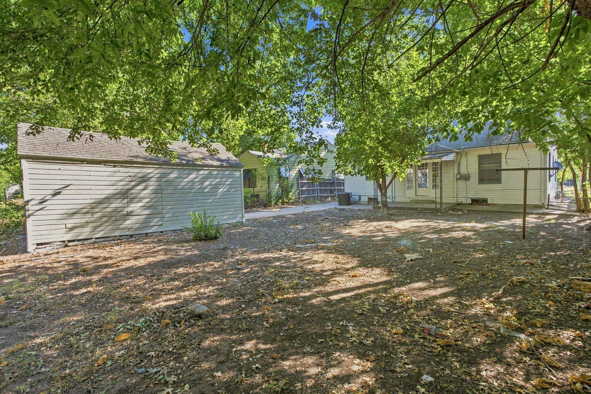 815 N Oliver Ave Property Photo 32