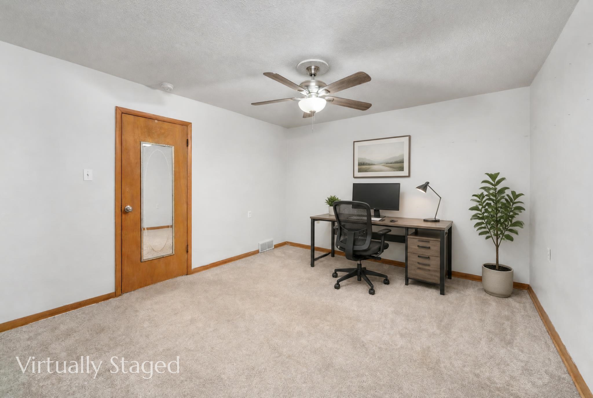 2110 Oak St Property Photo 16