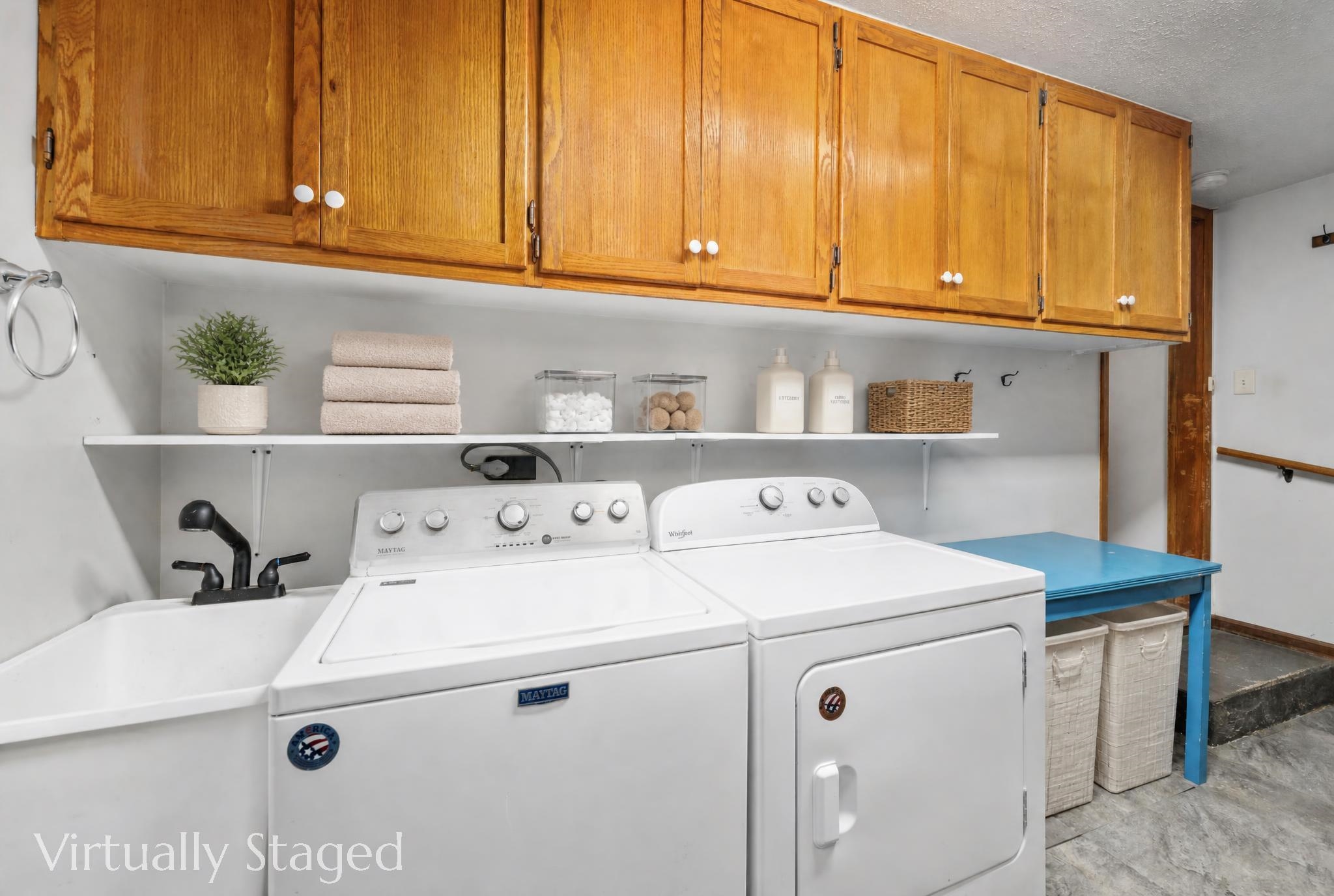 2110 Oak St Property Photo 18