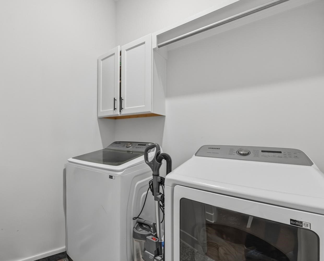 1132 W Ledgestone St Property Photo 22