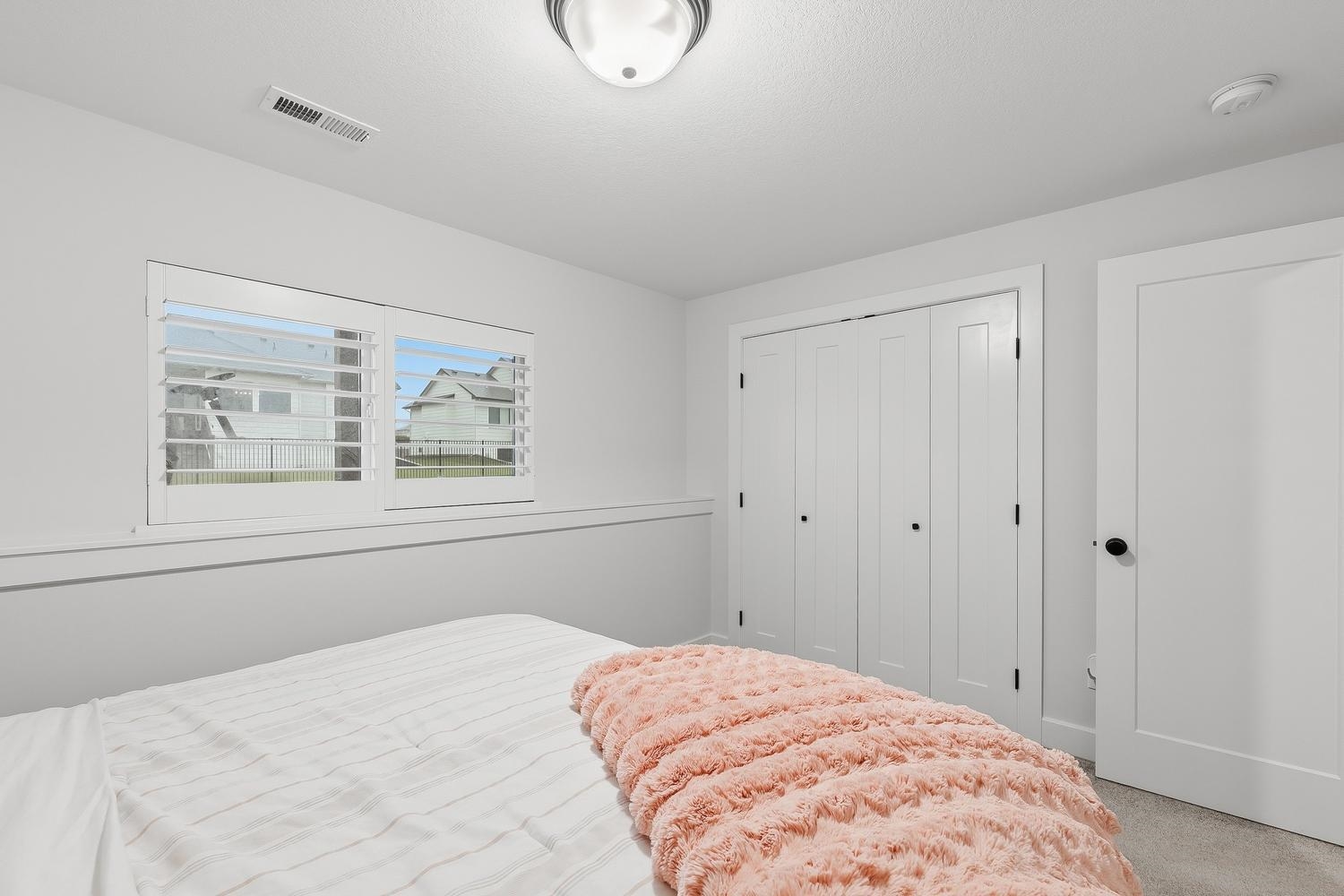 1132 W Ledgestone St Property Photo 27