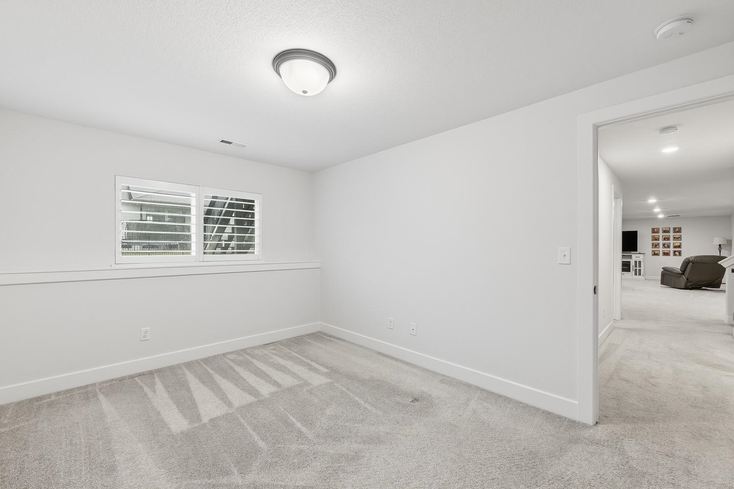 1132 W Ledgestone St Property Photo 29