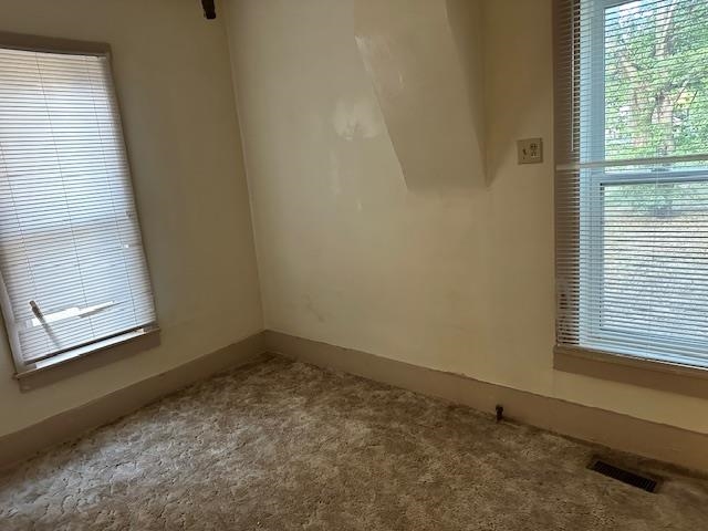 306 S King Property Photo 12