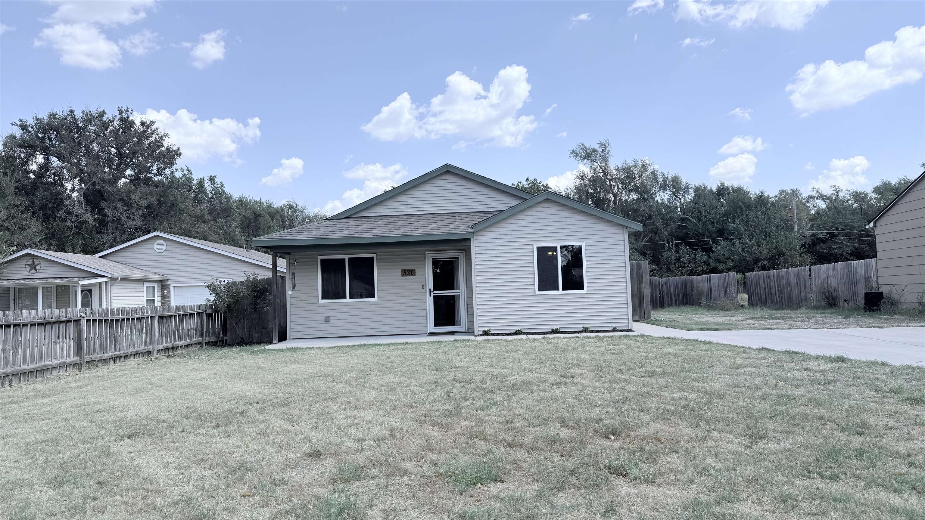 530 N Elder Property Photo 2
