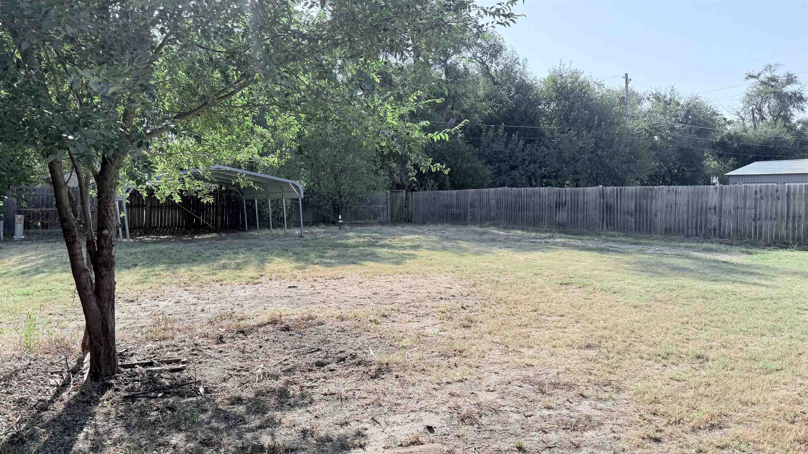 530 N Elder Property Photo 5