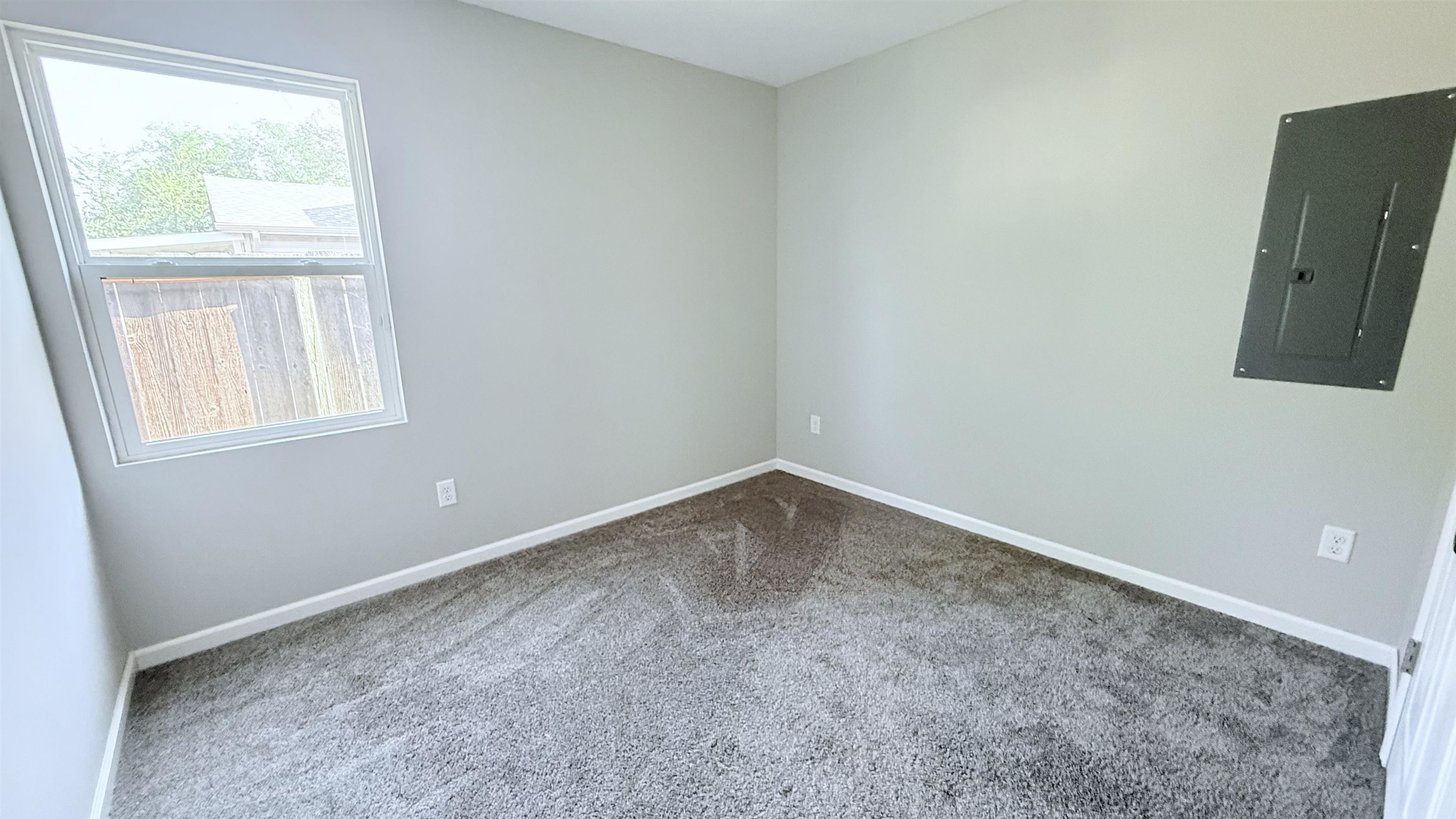 530 N Elder Property Photo 23