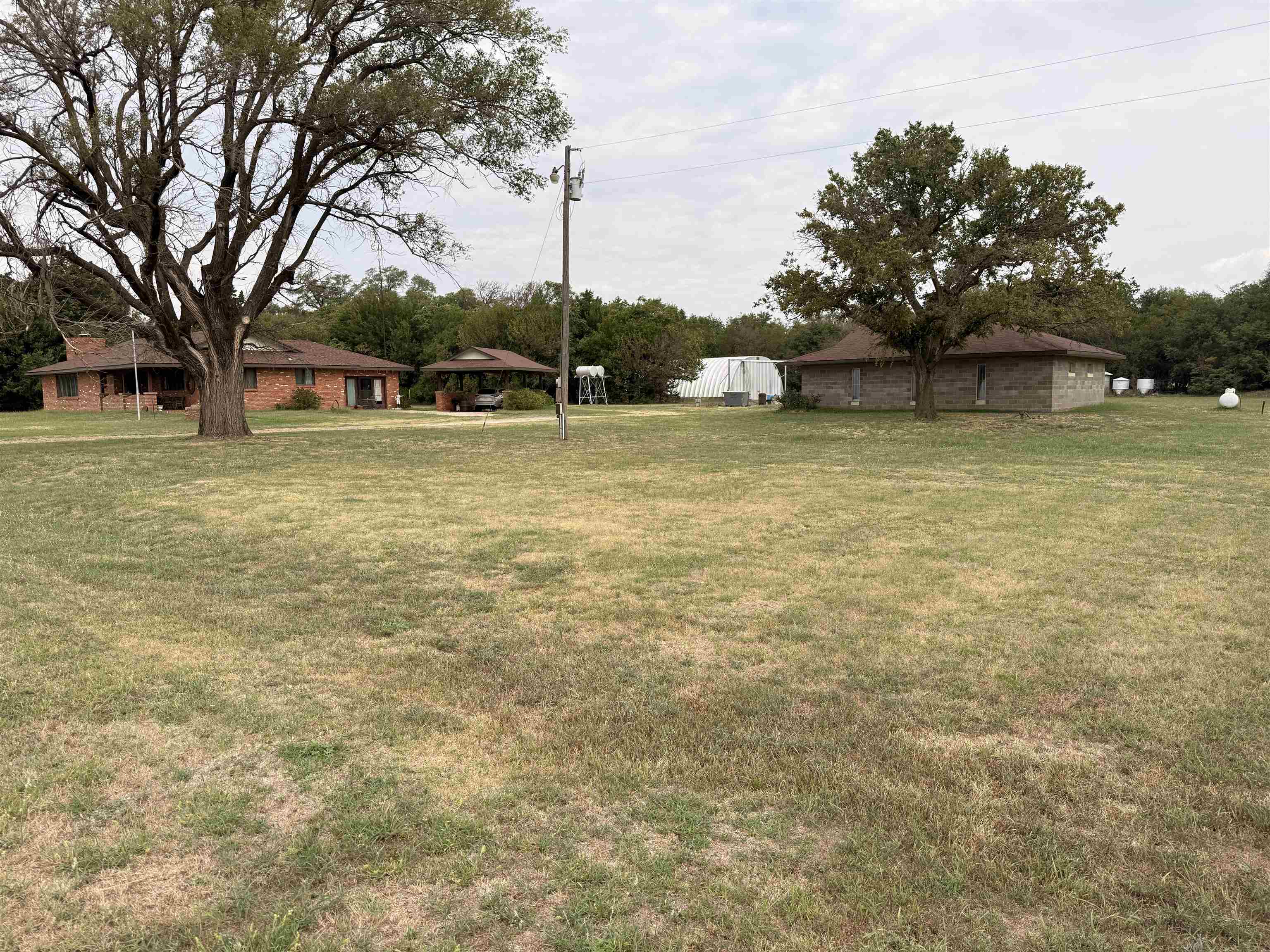 616 W Us Hwy 160 Property Photo 35