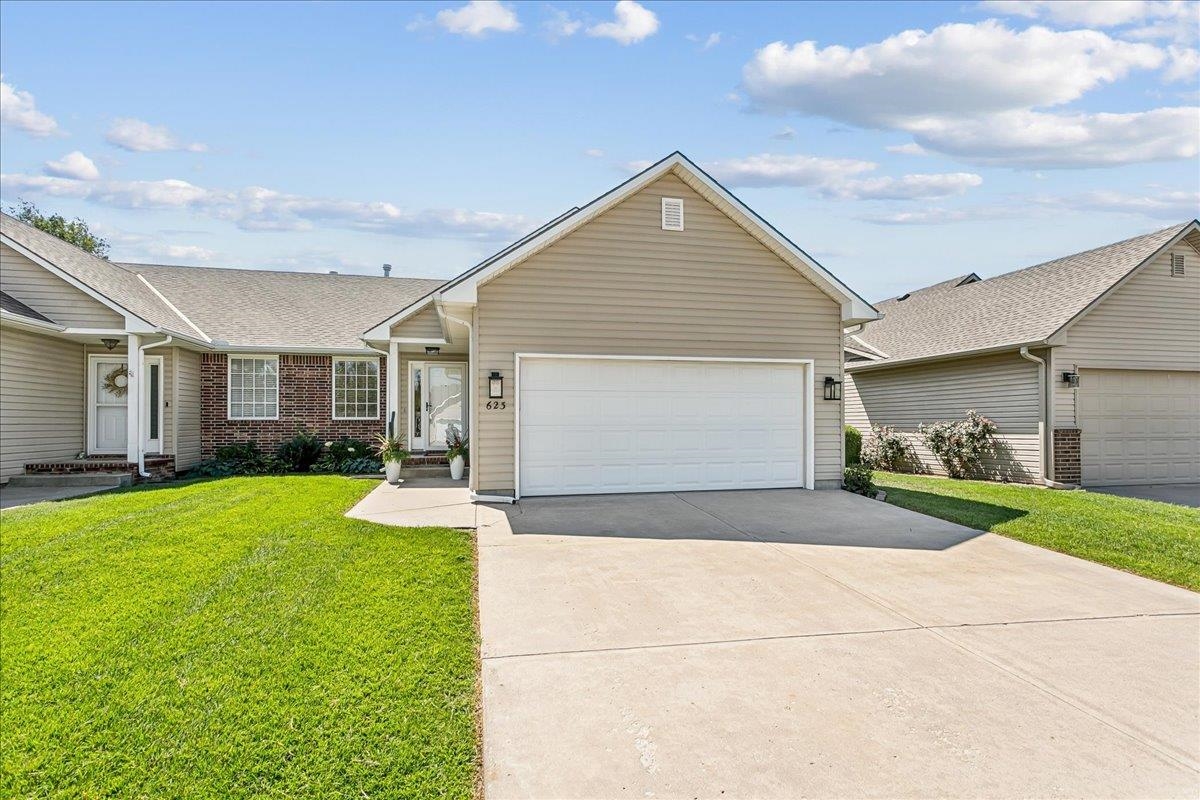 623 W Autumn Ridge Ct. Property Photo 1