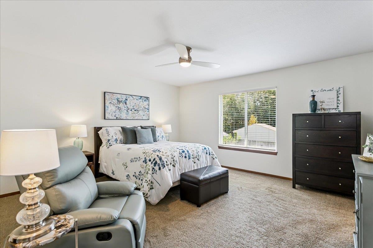 623 W Autumn Ridge Ct. Property Photo 9