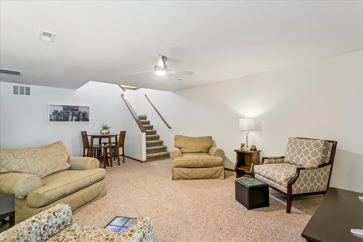 623 W Autumn Ridge Ct. Property Photo 14