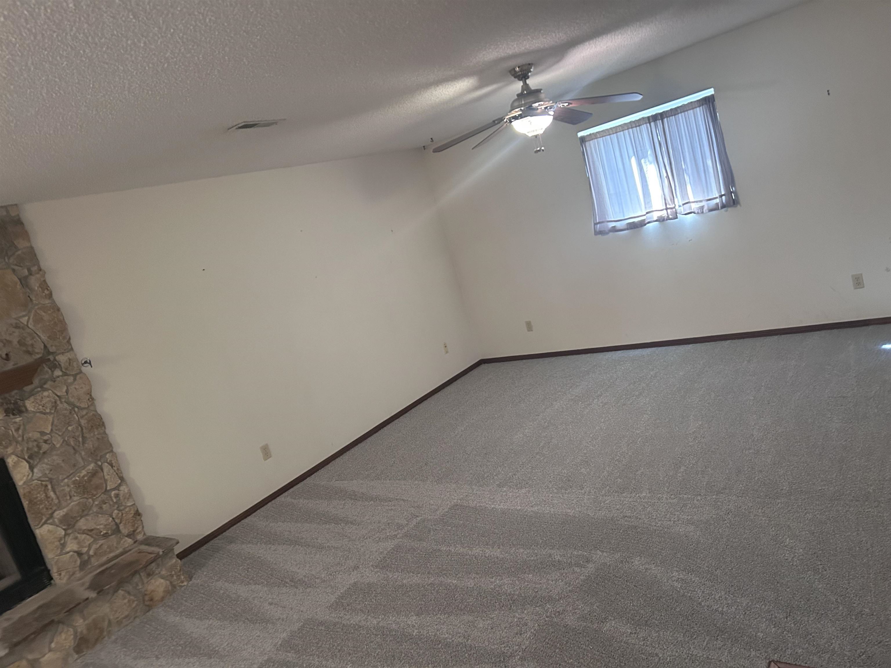 335 N Tomahawk St Property Photo 8