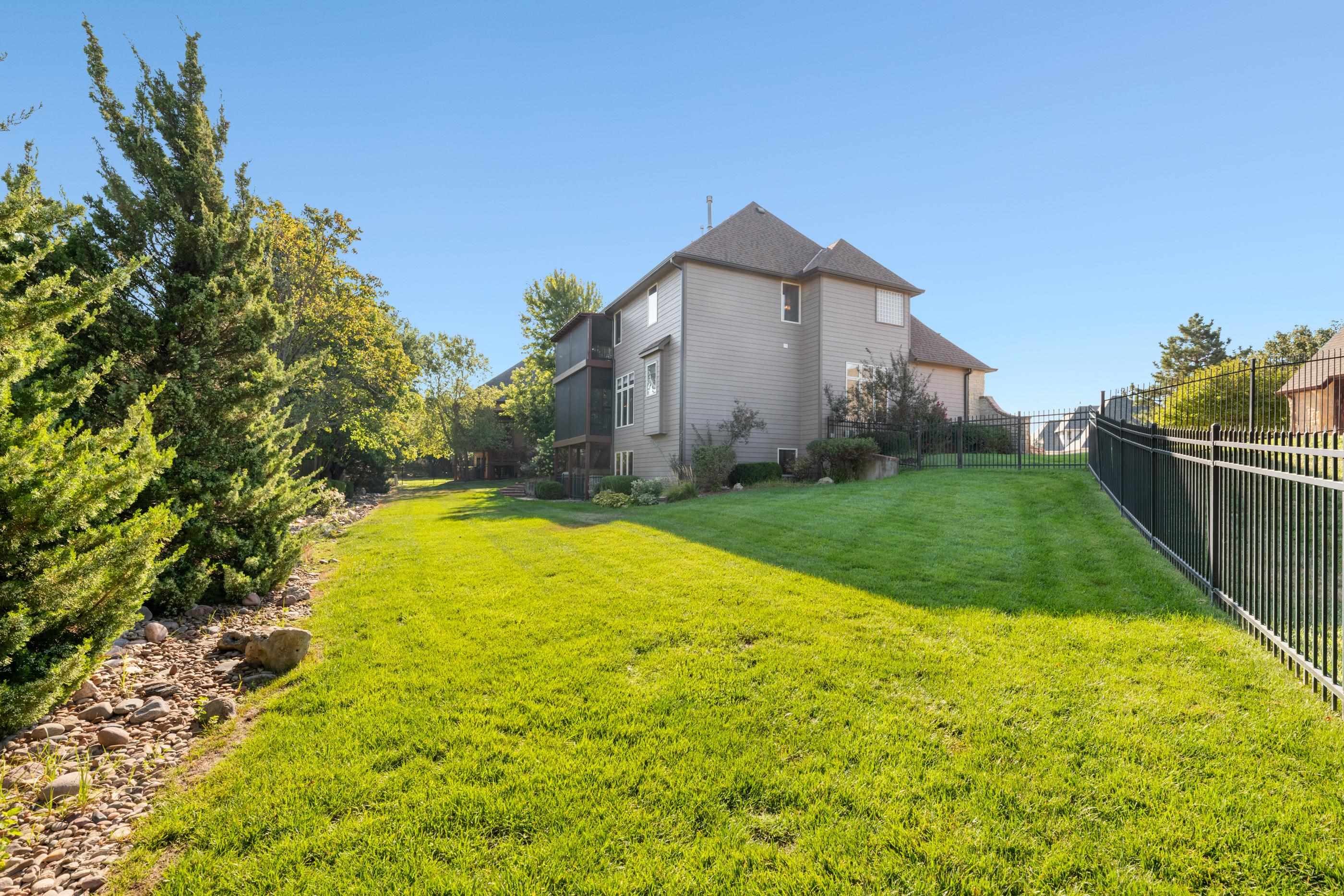 1502 Chaumont Cir. Property Photo 32