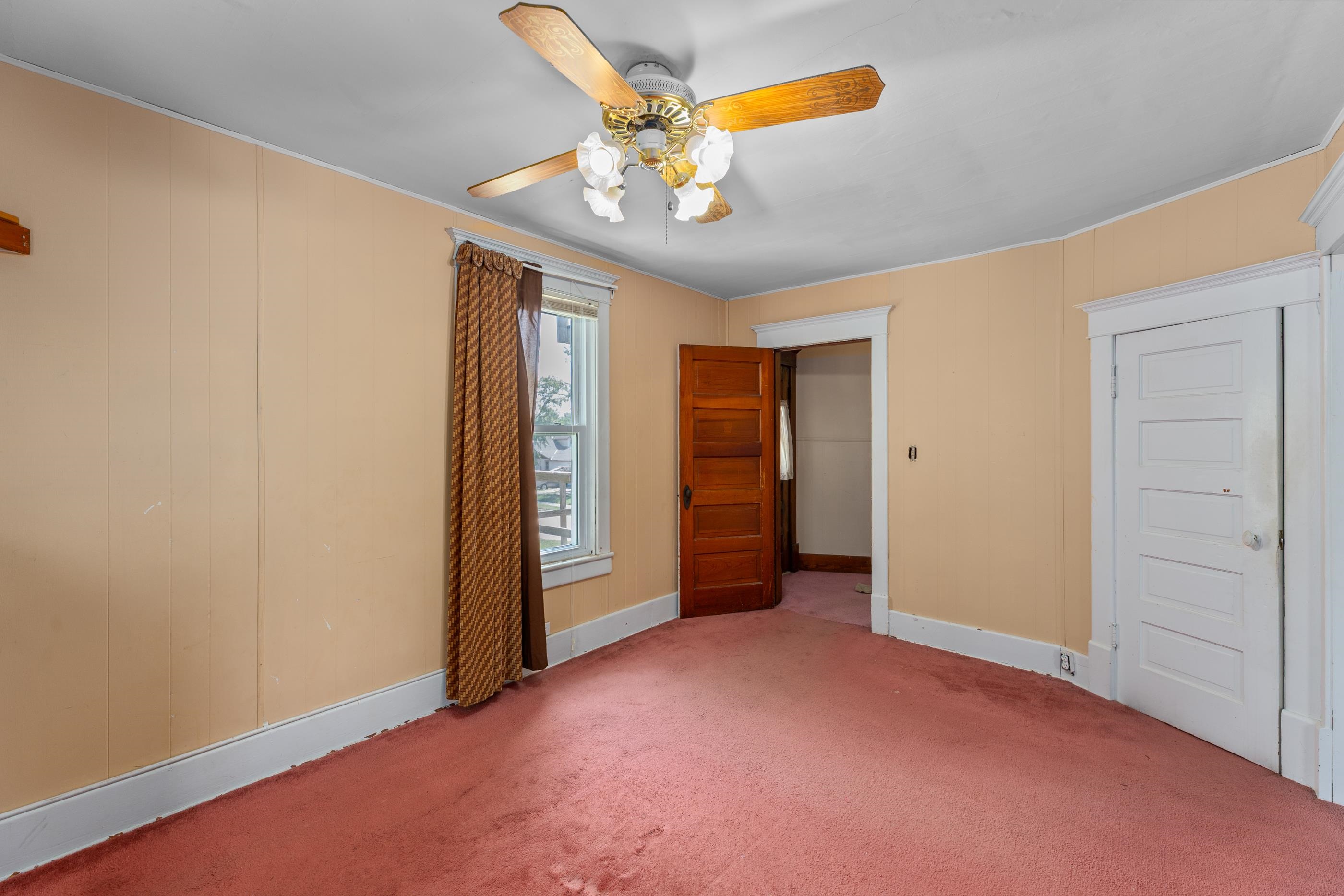 825 S Ash St Property Photo 15