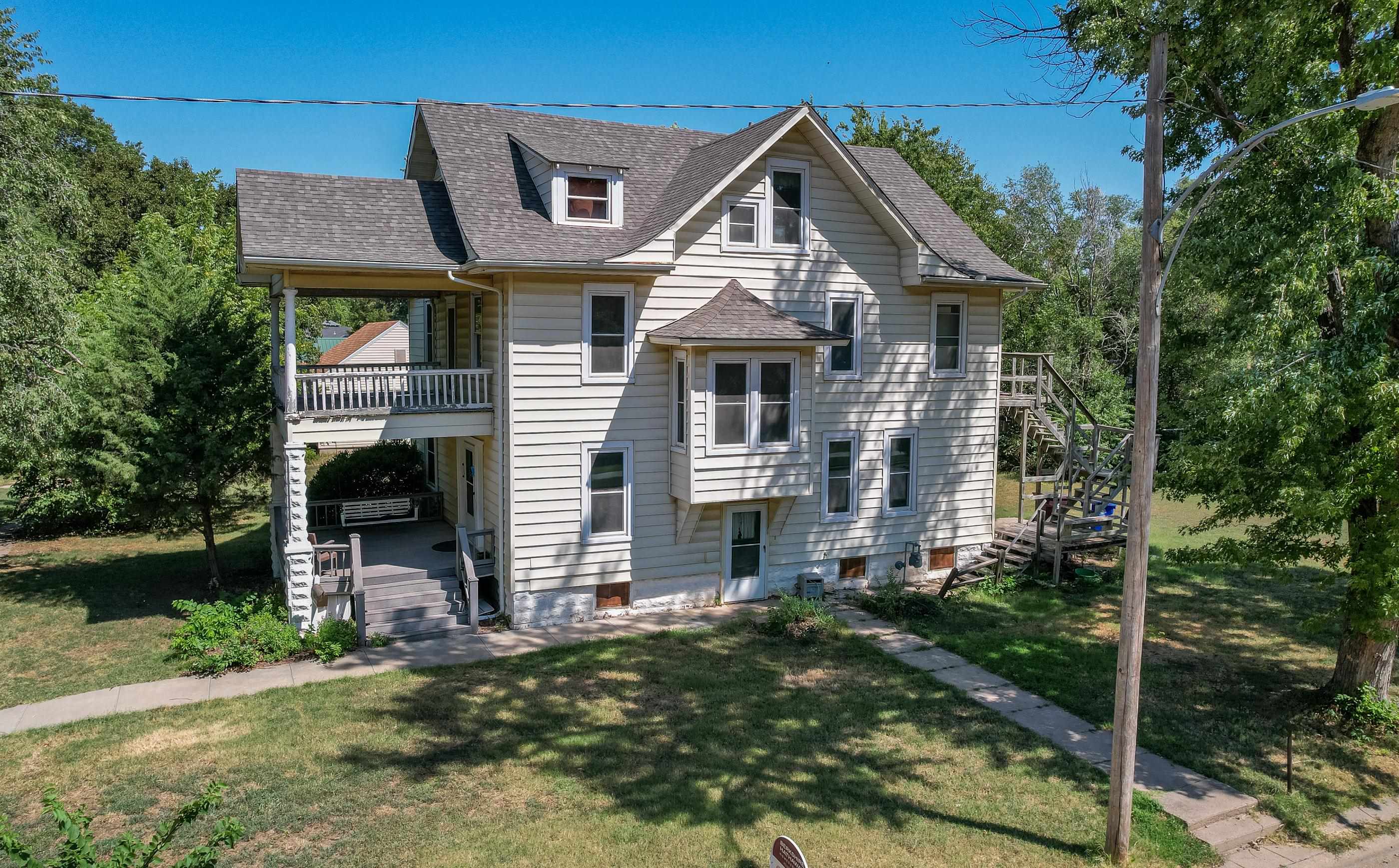 825 S Ash St Property Photo 35
