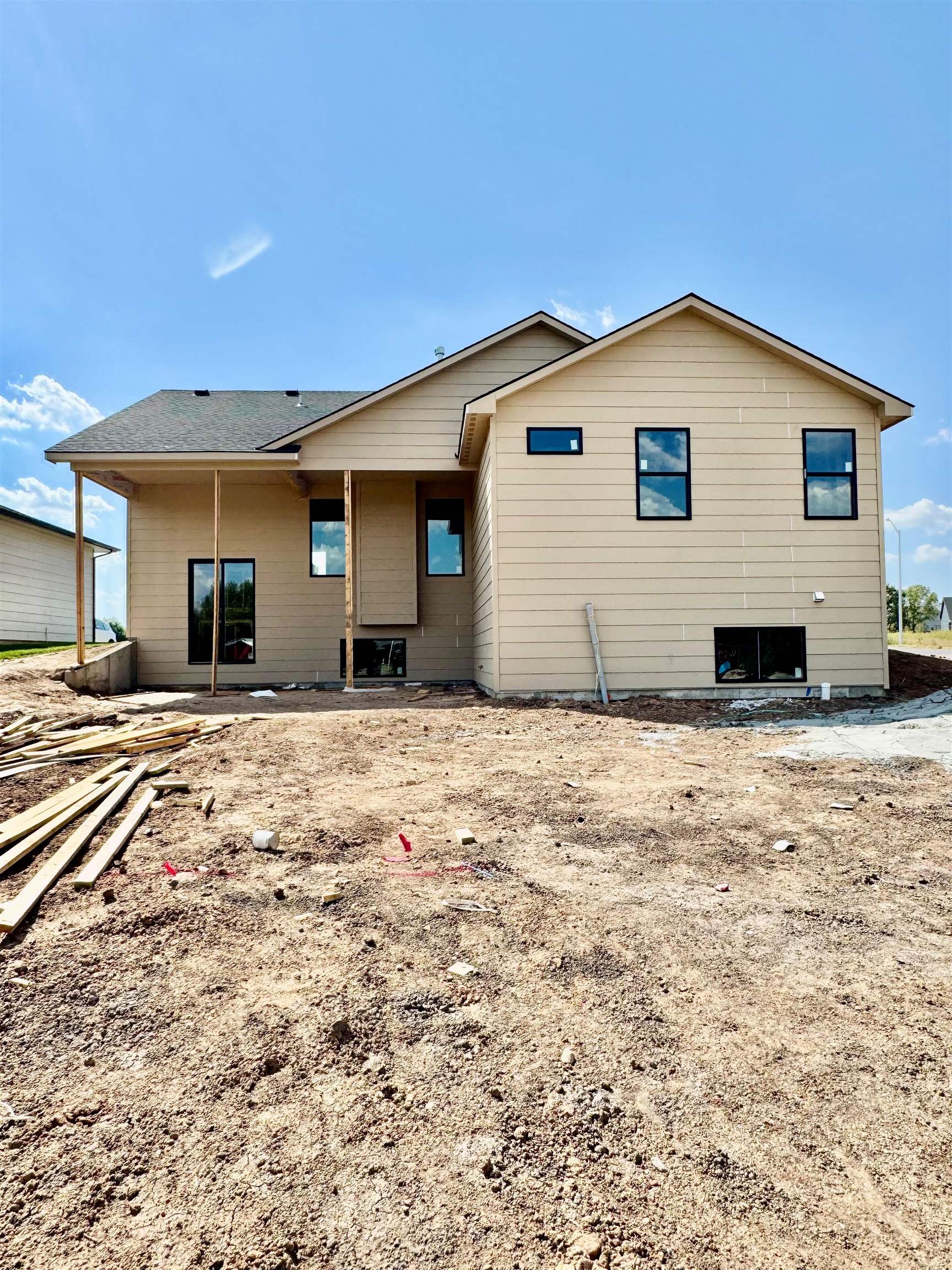 950 N Main Property Photo 2