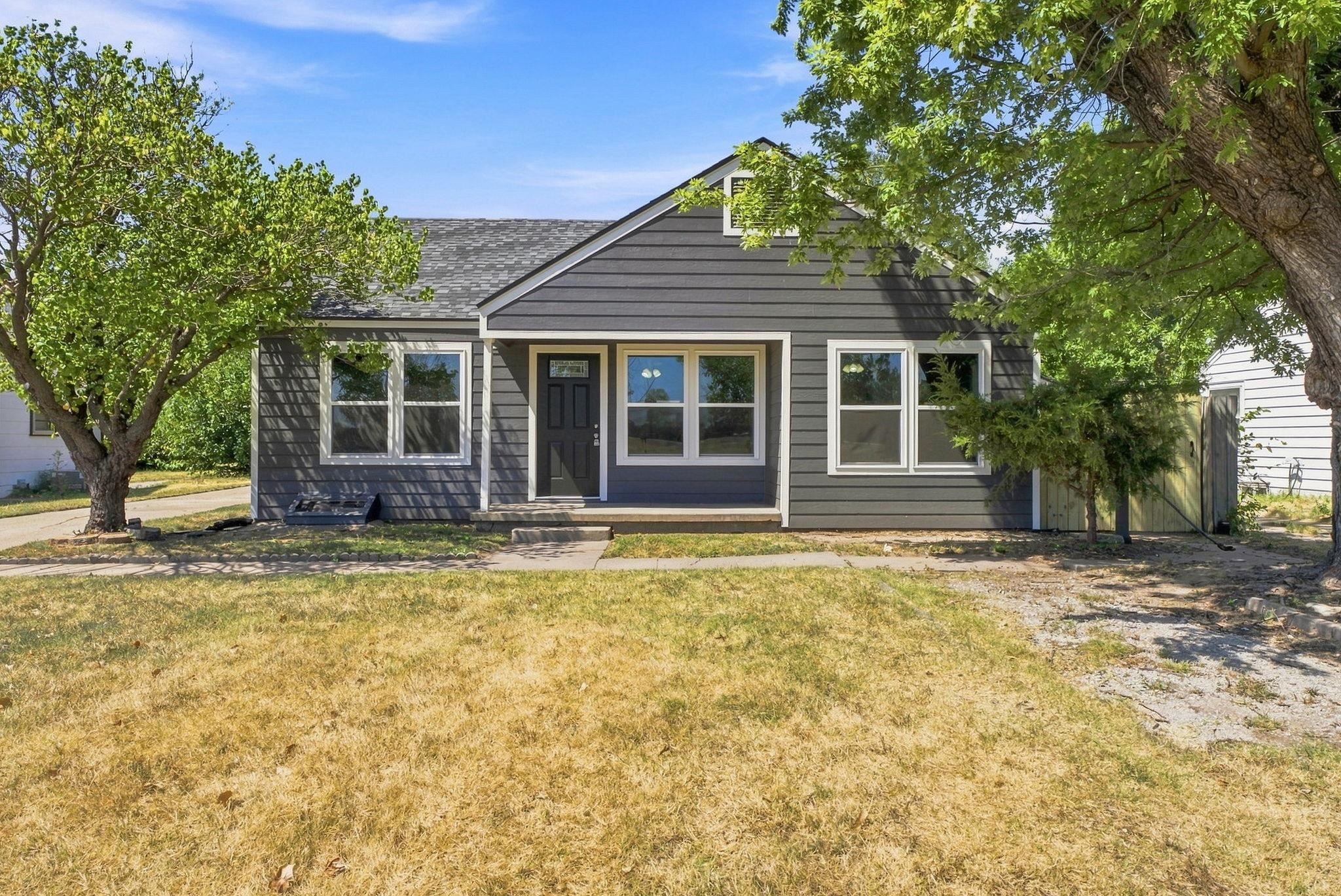 1825 S Elizabeth Property Photo