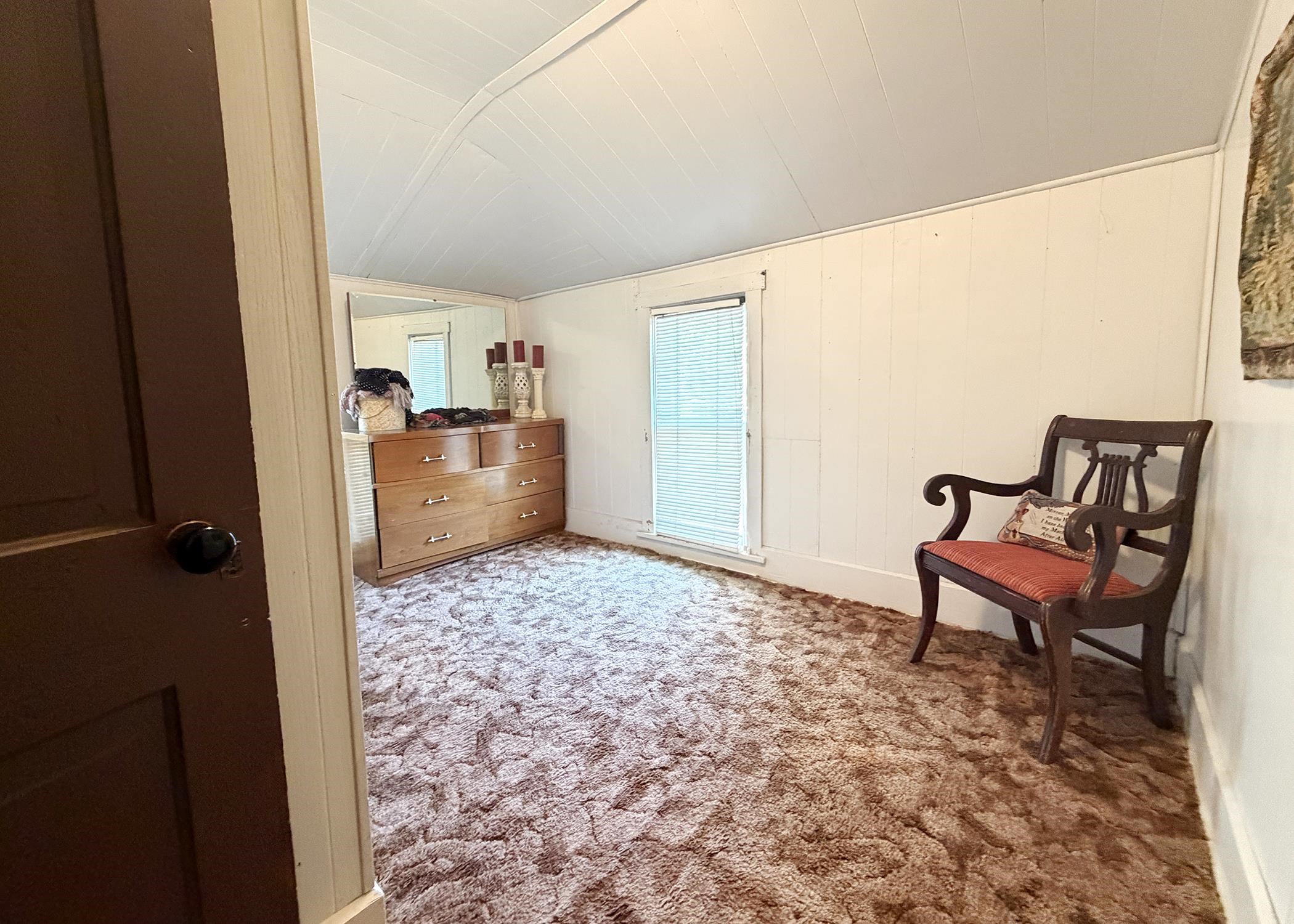 107 E Bartlett St Property Photo 11