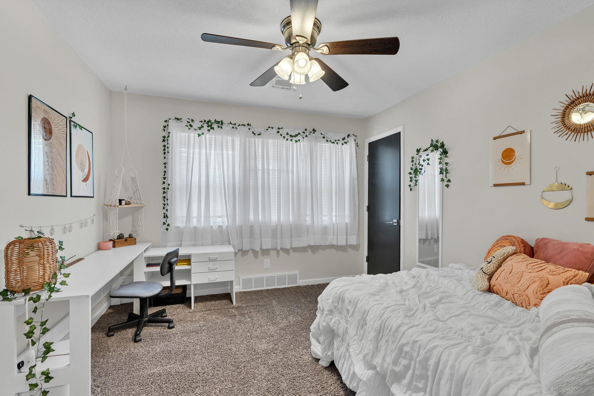 4051 N Harding Property Photo 21