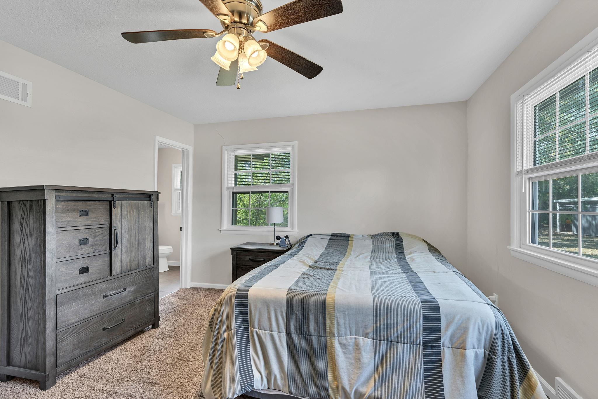 4051 N Harding Property Photo 25