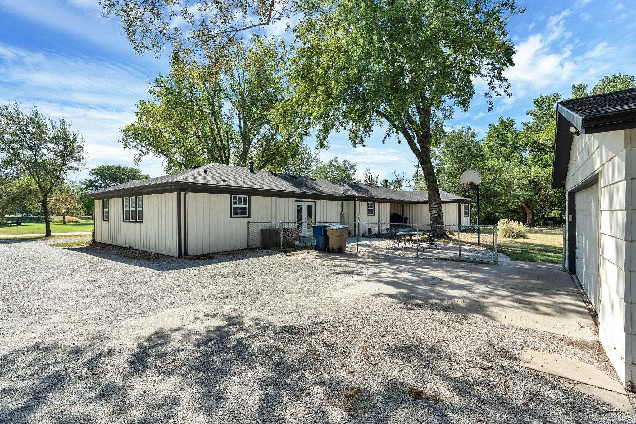 4051 N Harding Property Photo 28